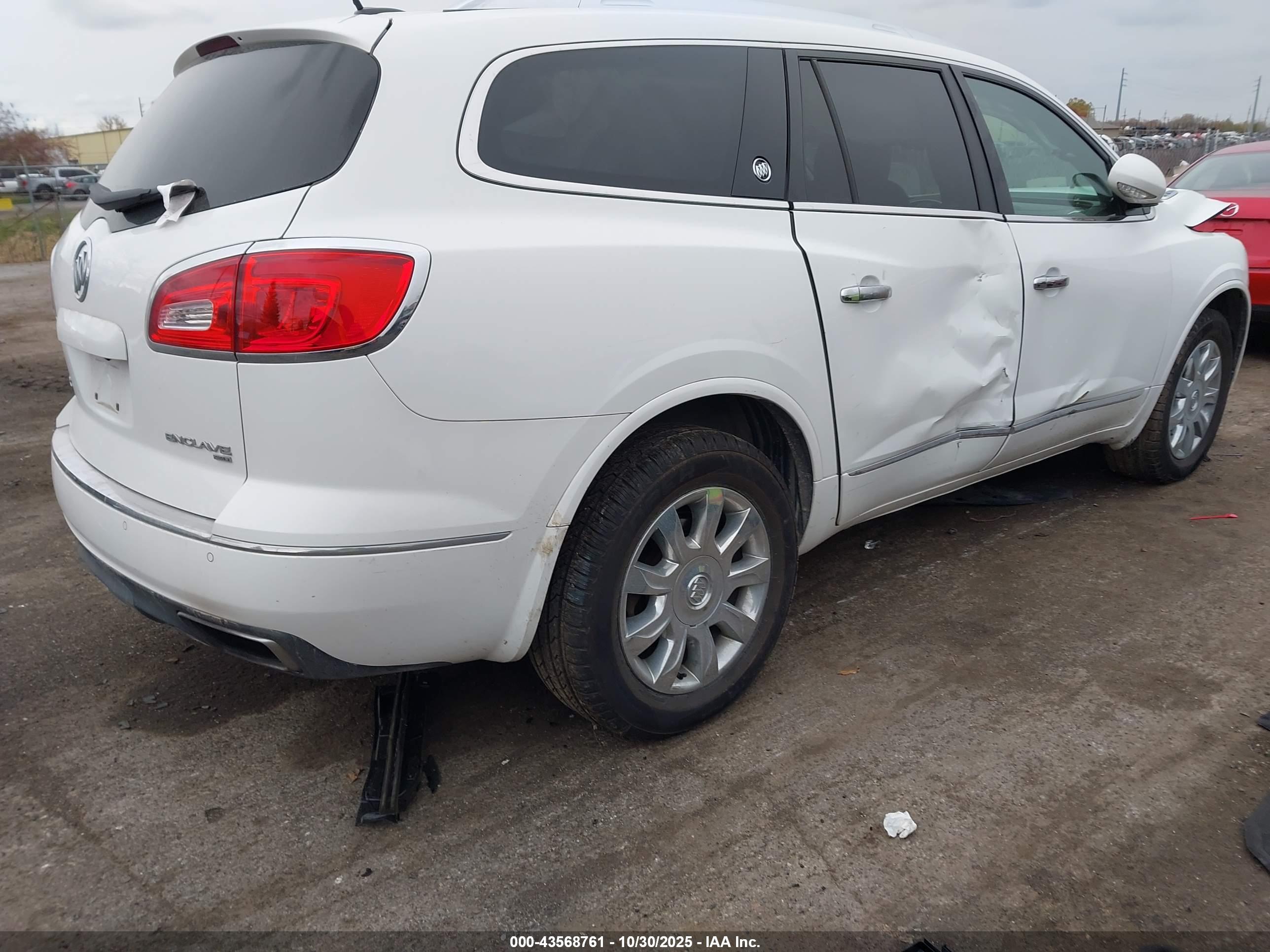 BUICK ENCLAVE image 4