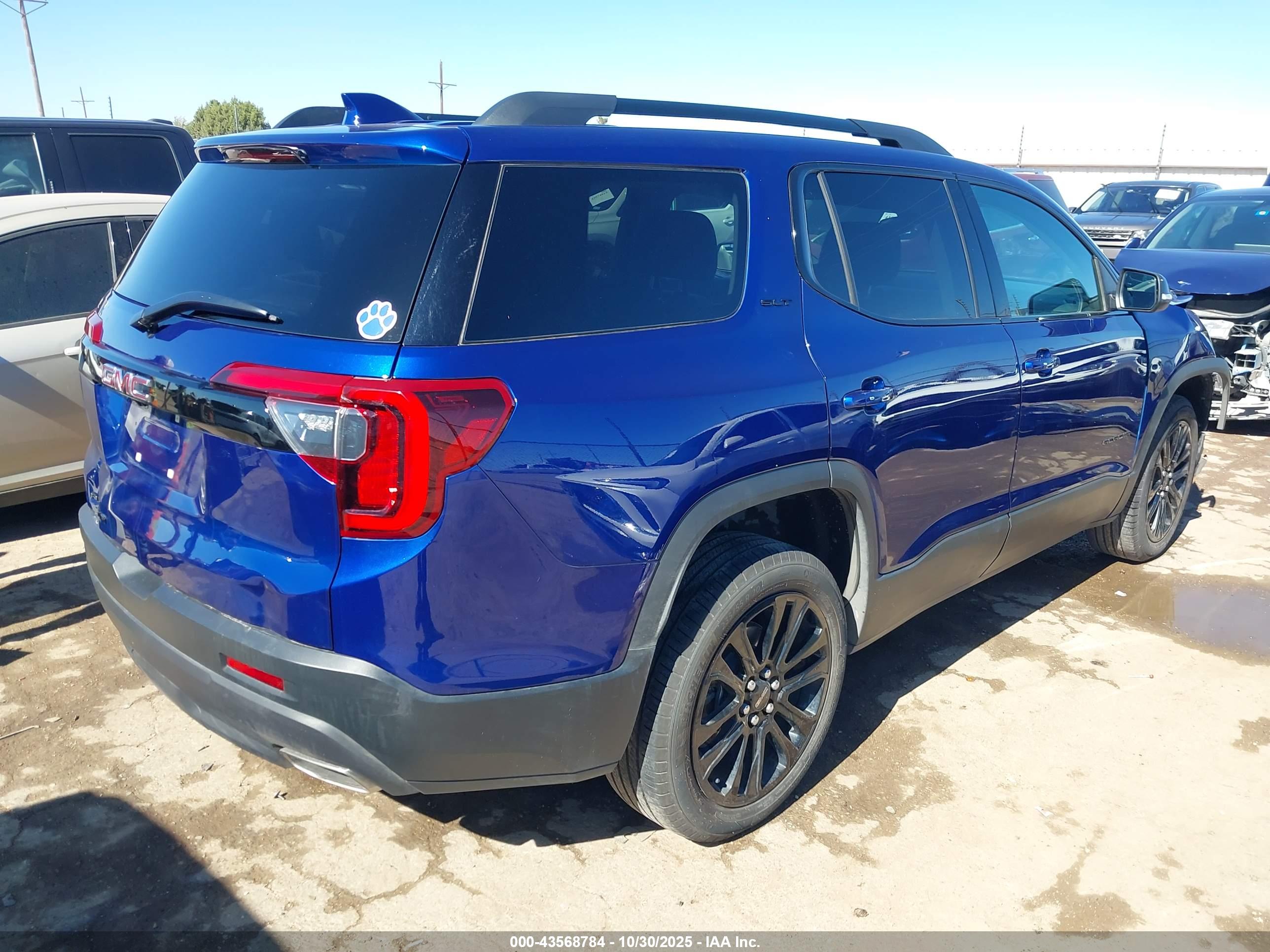 GMC ACADIA image 4