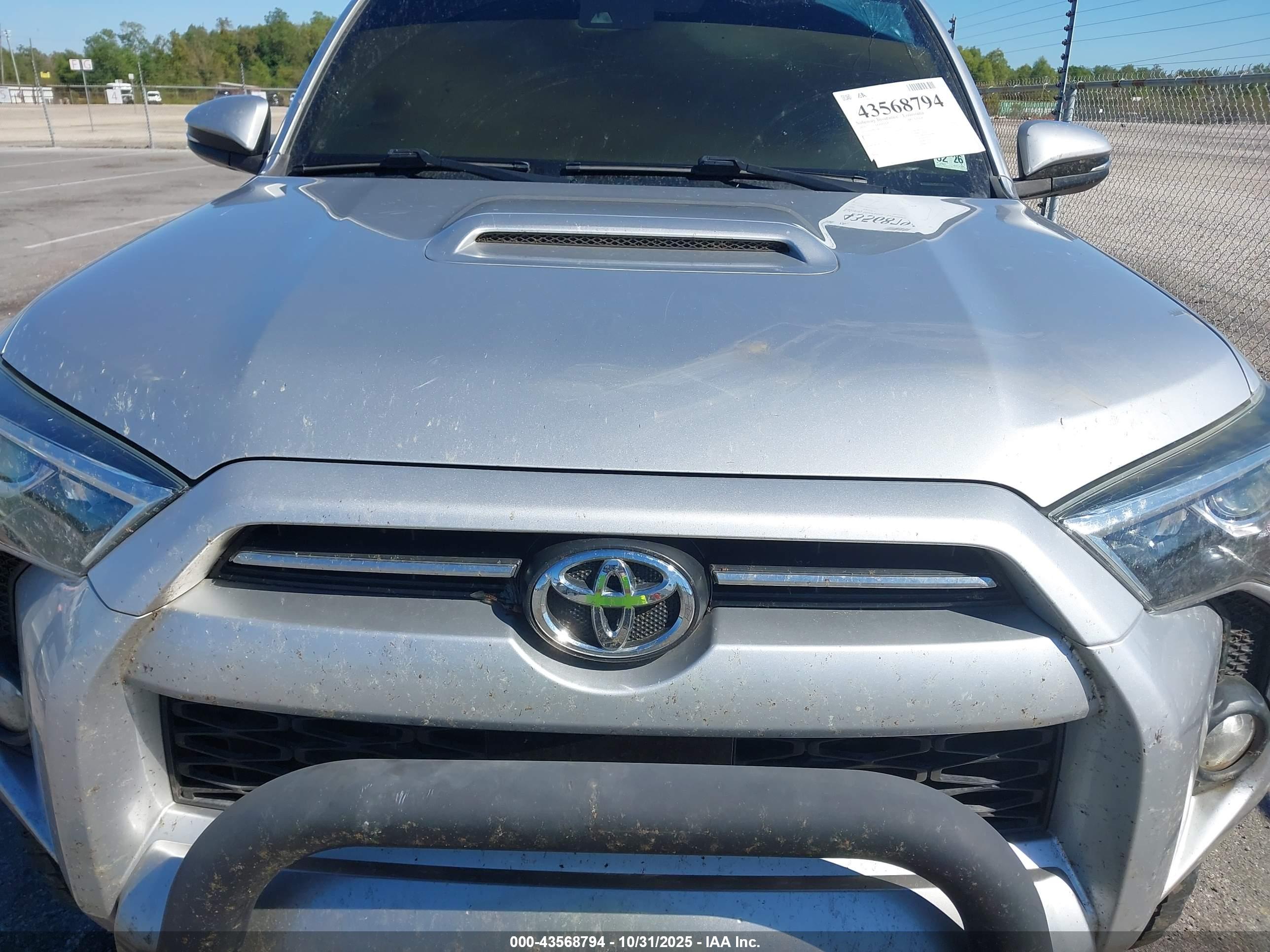 TOYOTA 4RUNNER image 10