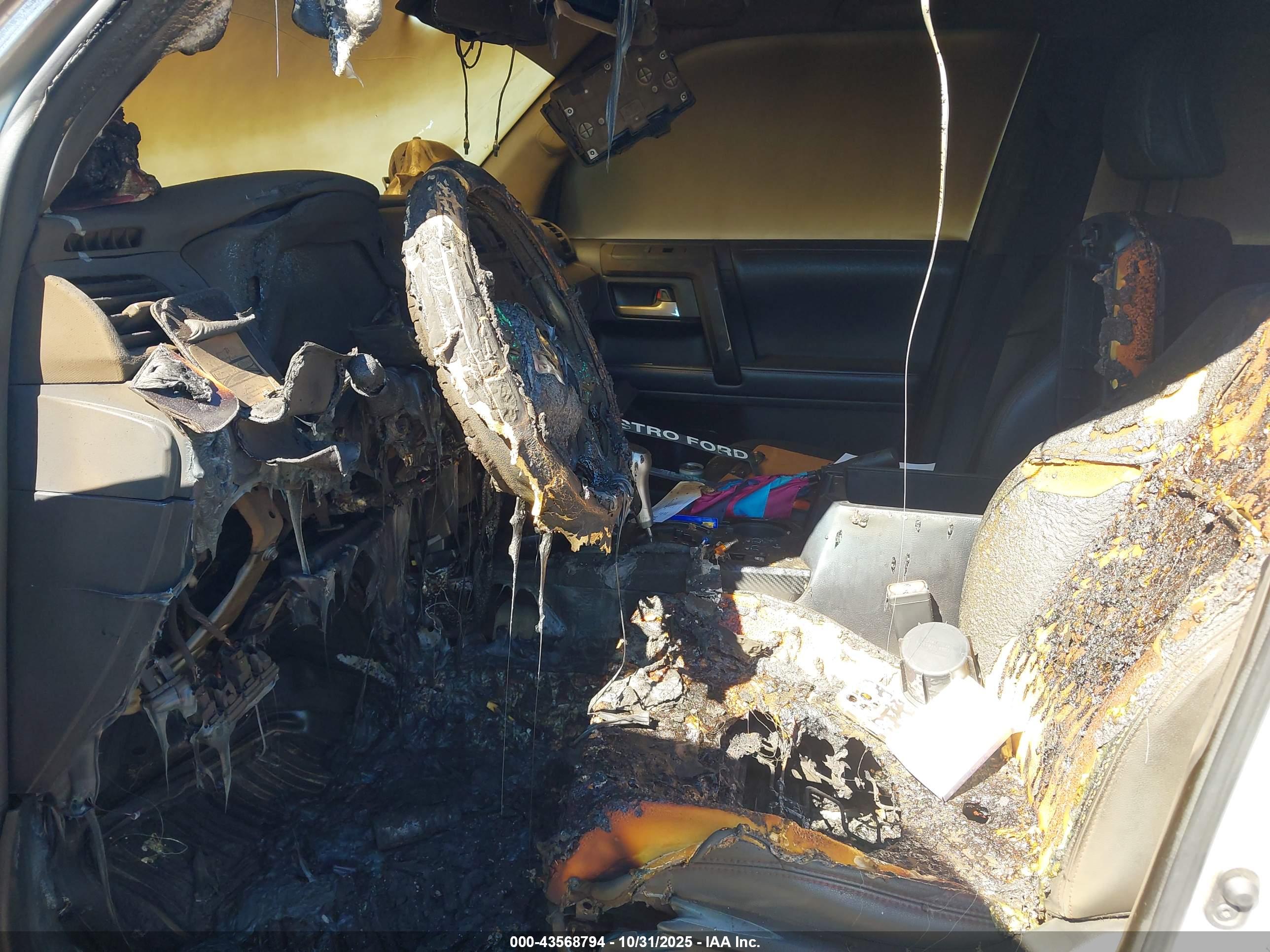 TOYOTA 4RUNNER image 6