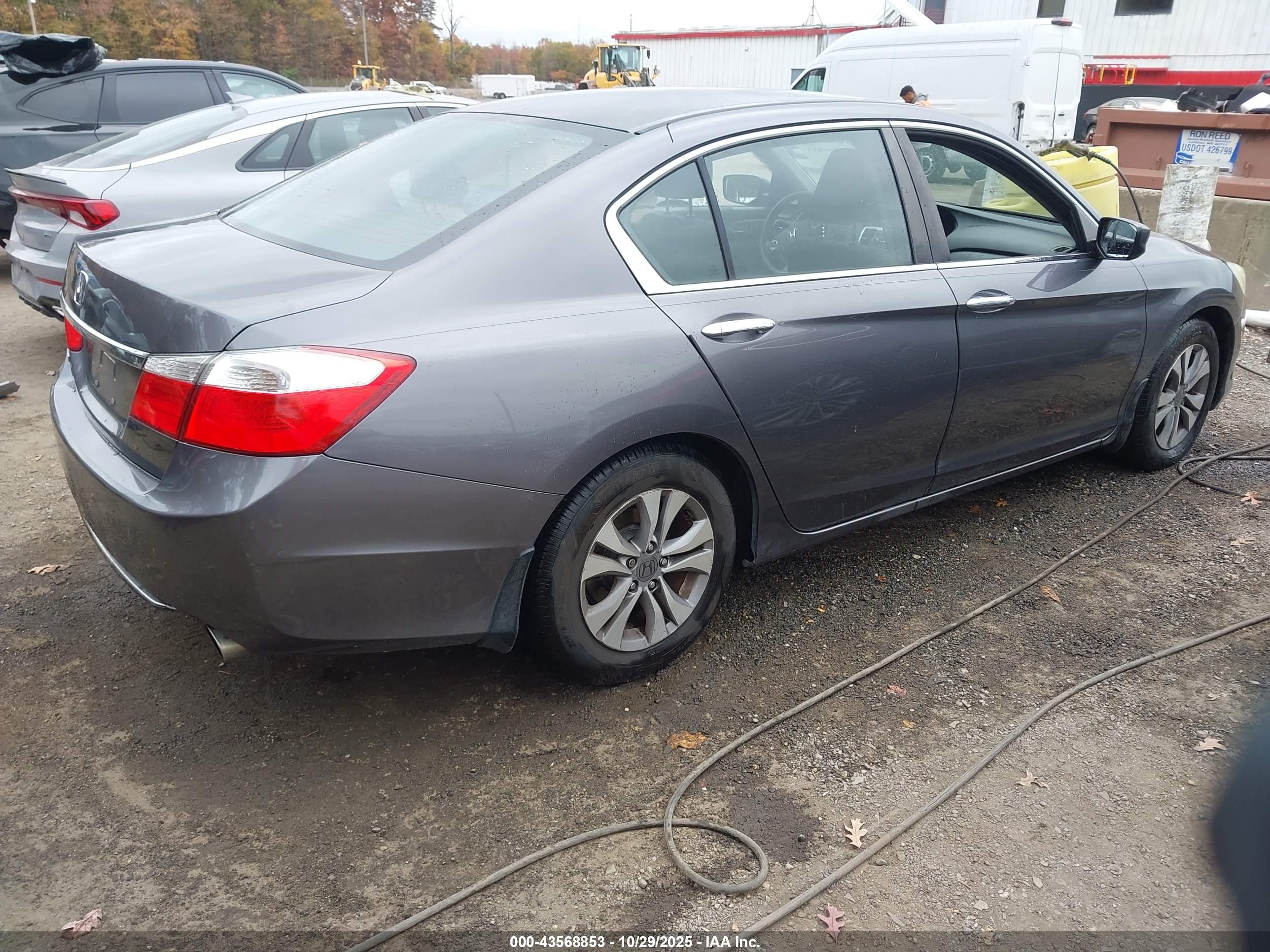 HONDA ACCORD image 4