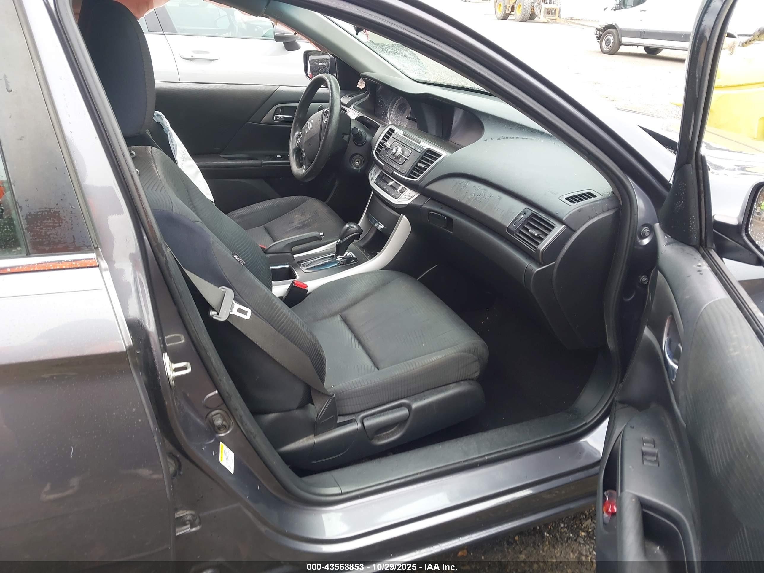 HONDA ACCORD image 5