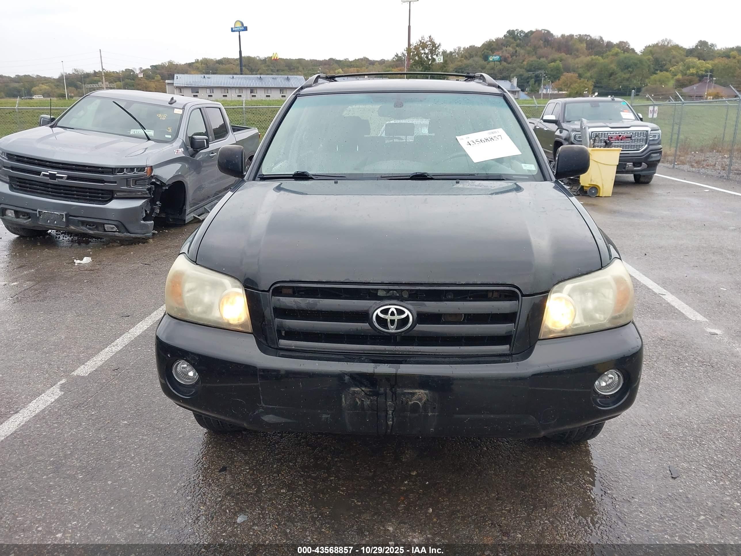 TOYOTA HIGHLANDER image 6