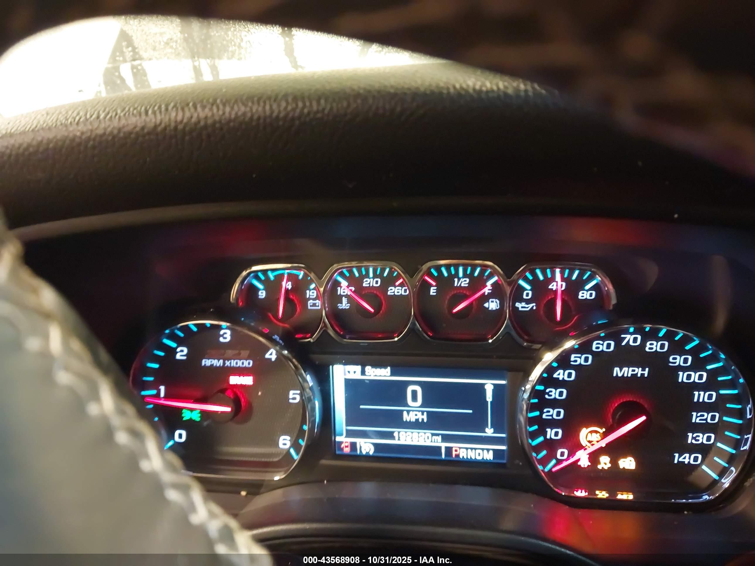 CHEVROLET SILVERADO image 7