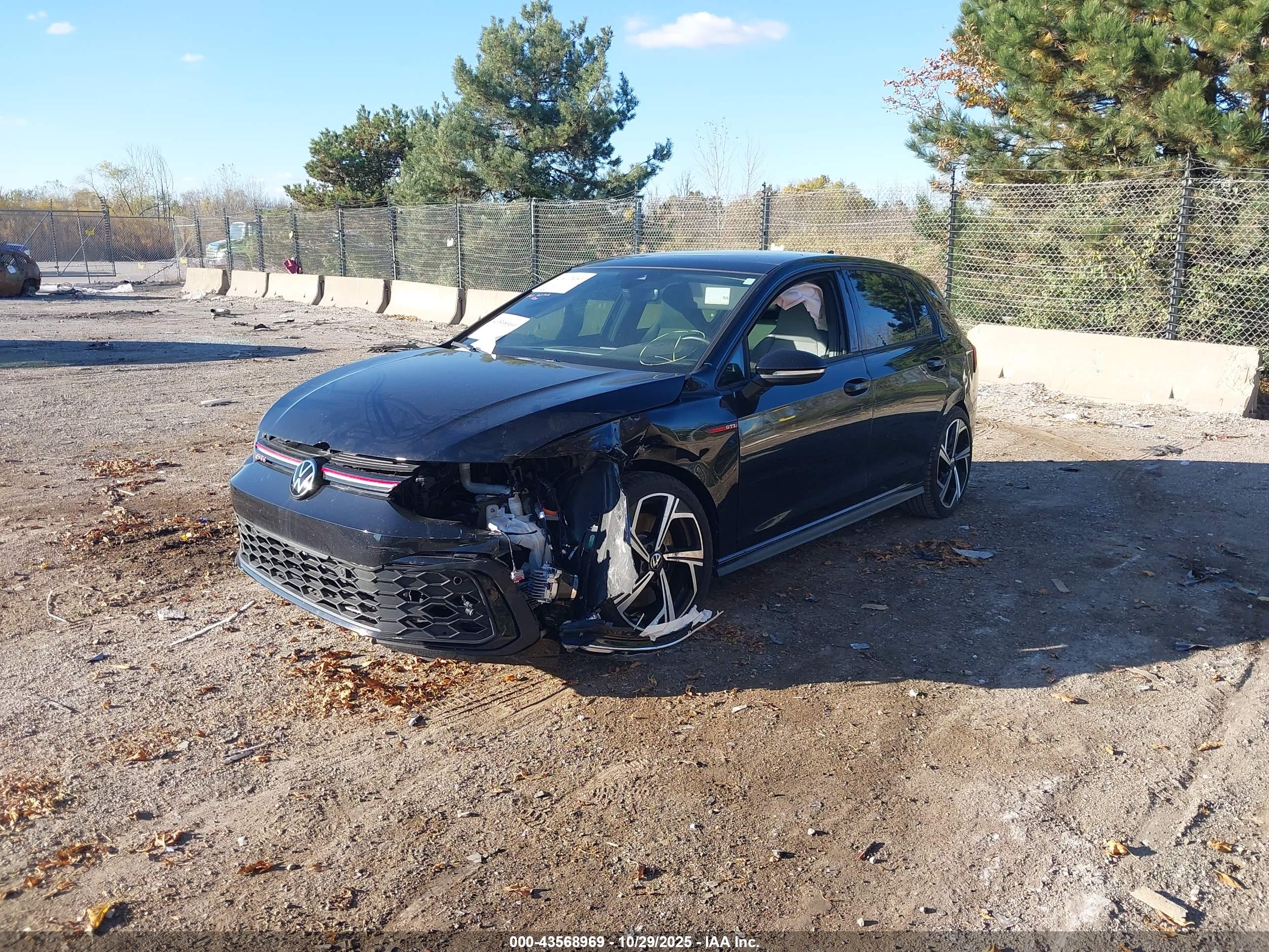 VOLKSWAGEN GOLF image 2