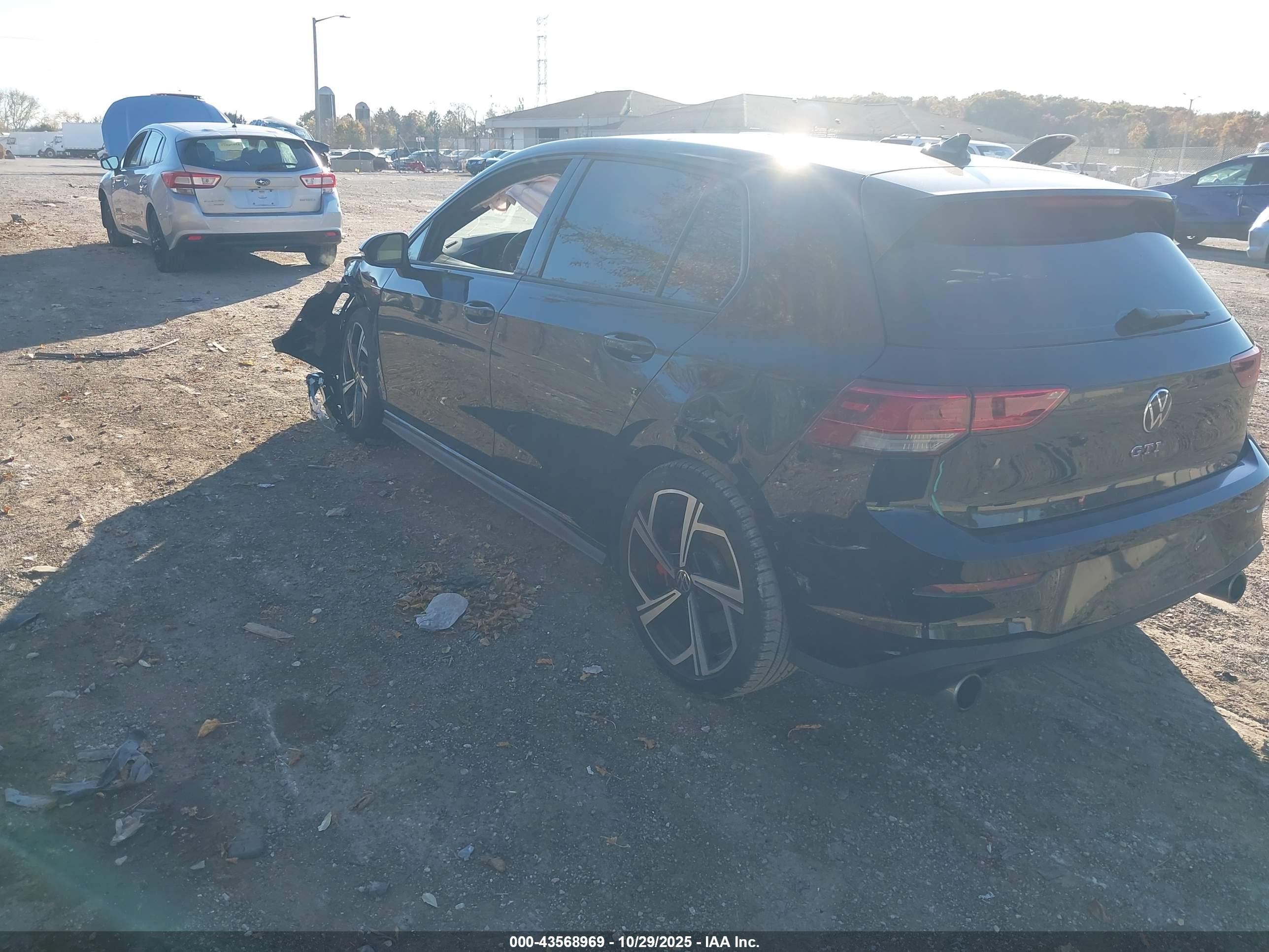 VOLKSWAGEN GOLF image 3