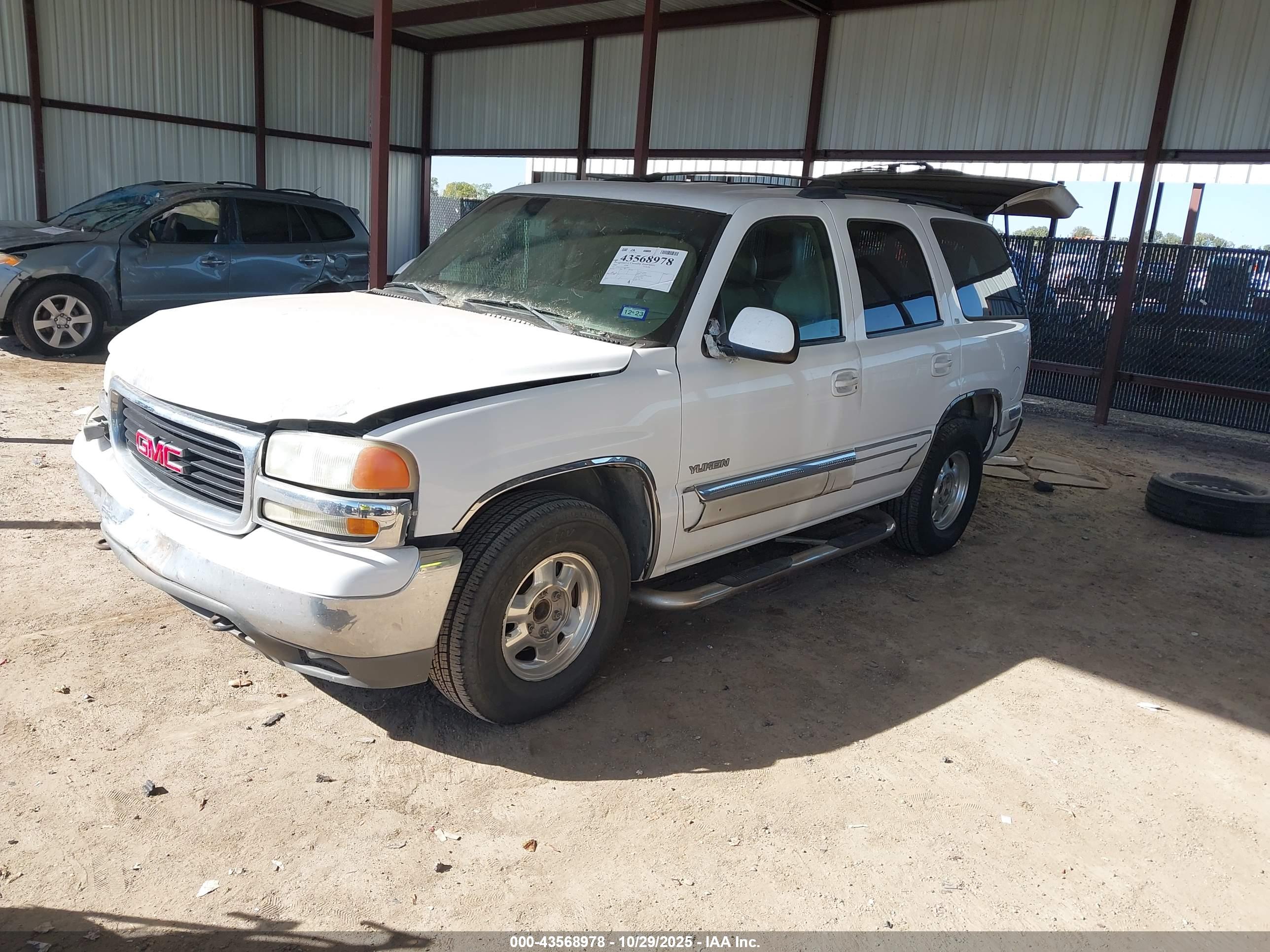 GMC YUKON image 2