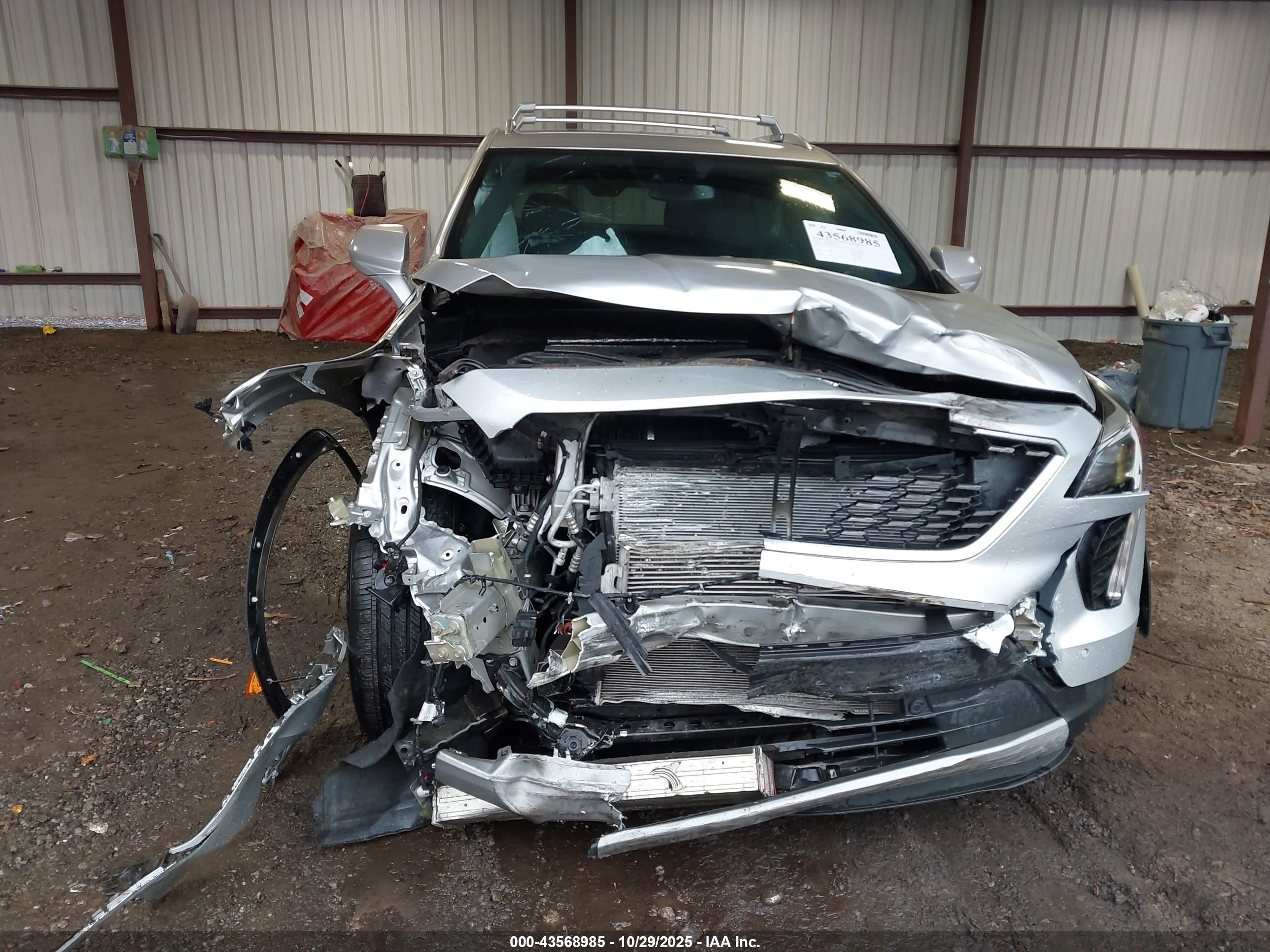 CADILLAC XT4 image 6
