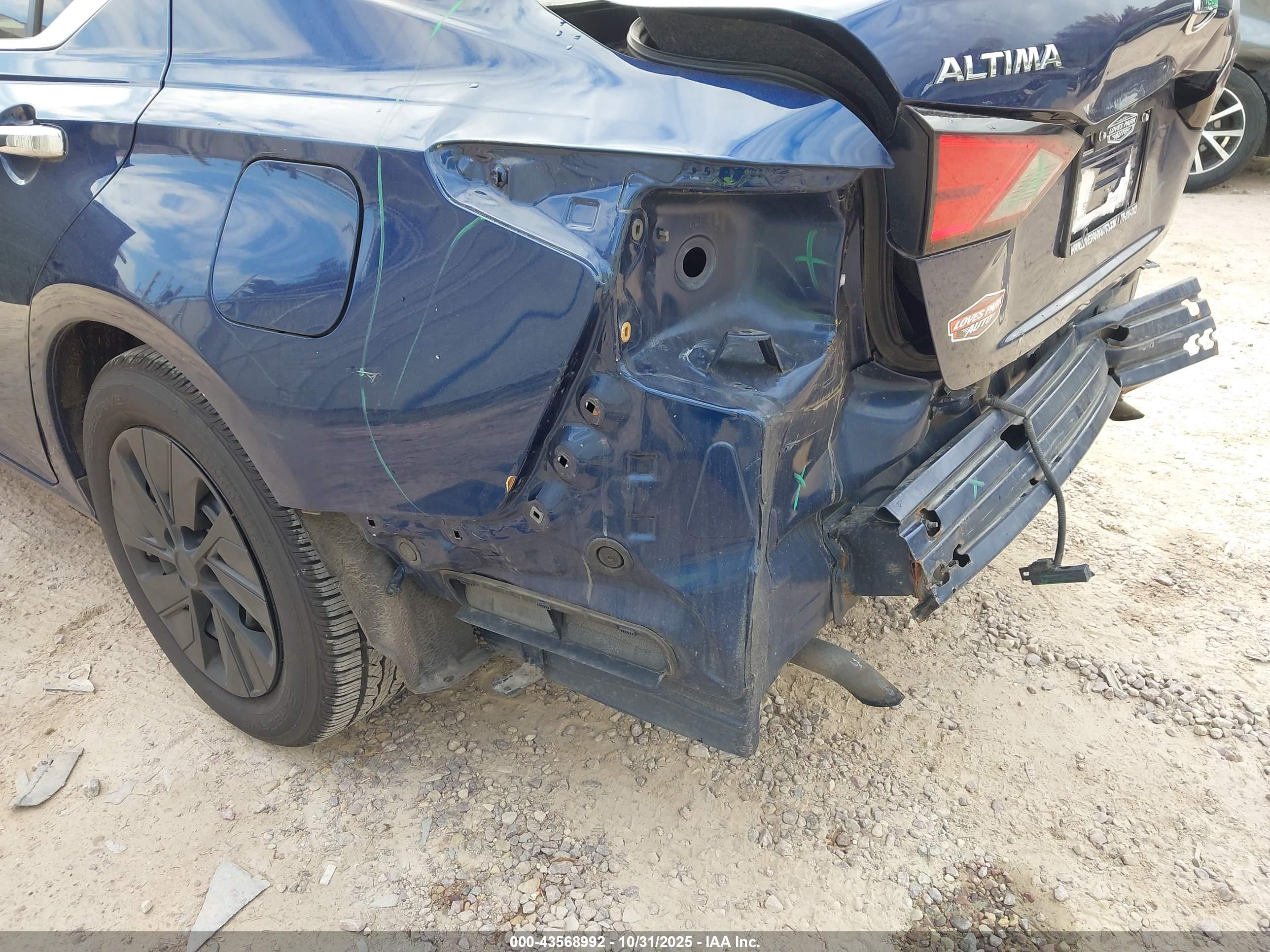 NISSAN ALTIMA image 6