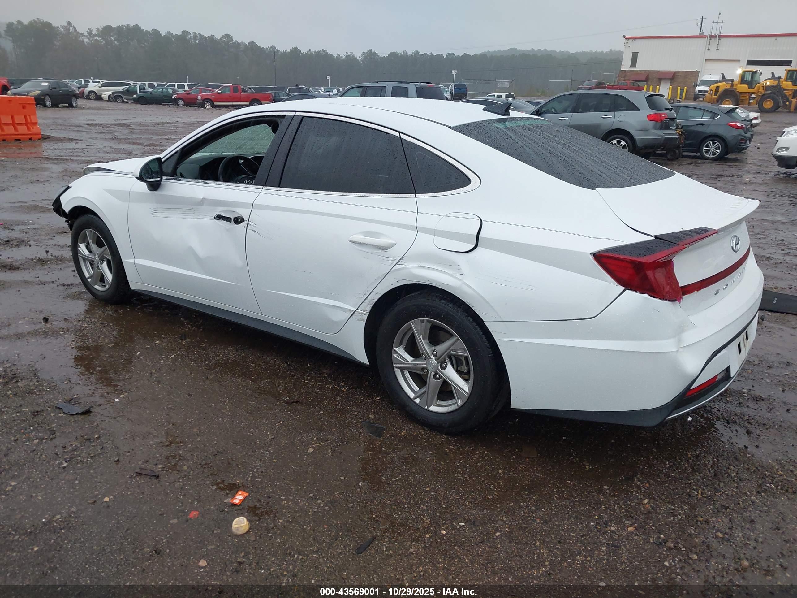 HYUNDAI SONATA image 3