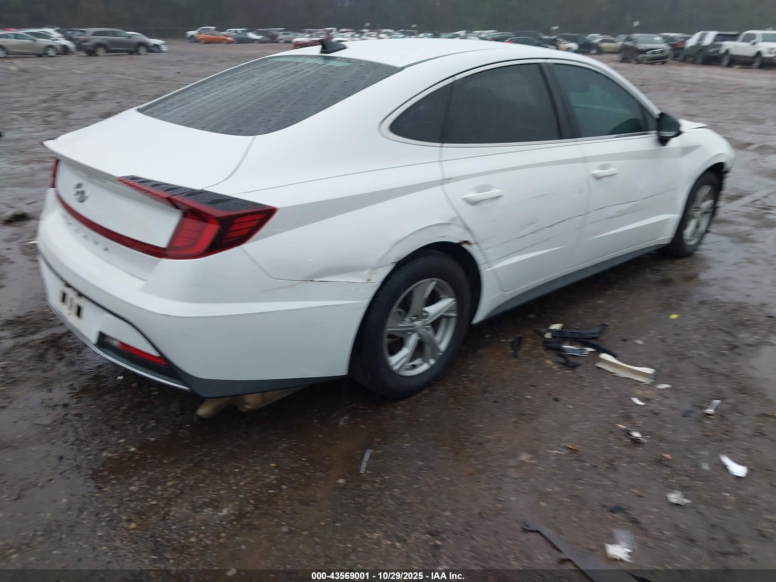 HYUNDAI SONATA image 4
