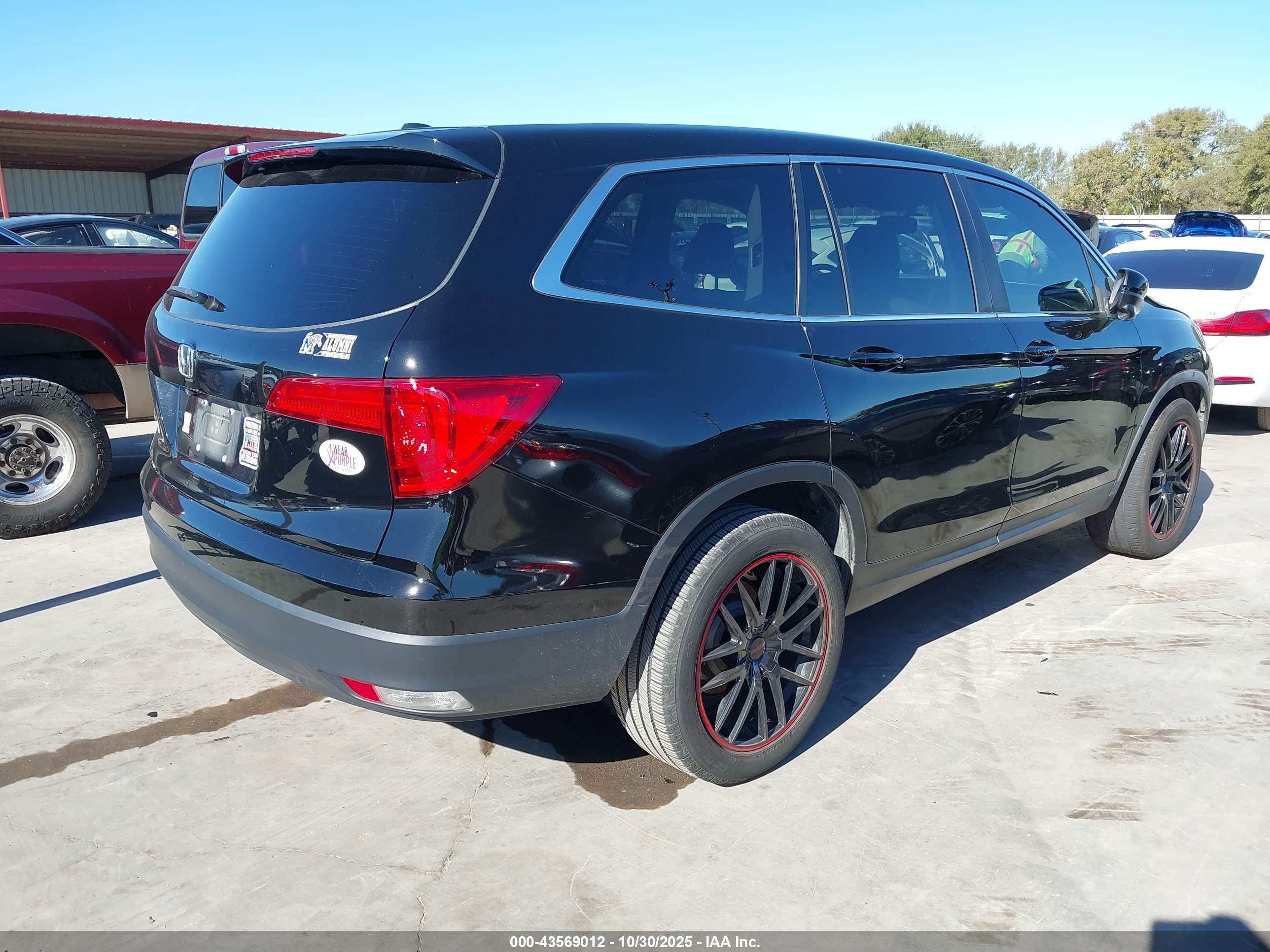 HONDA PILOT image 4