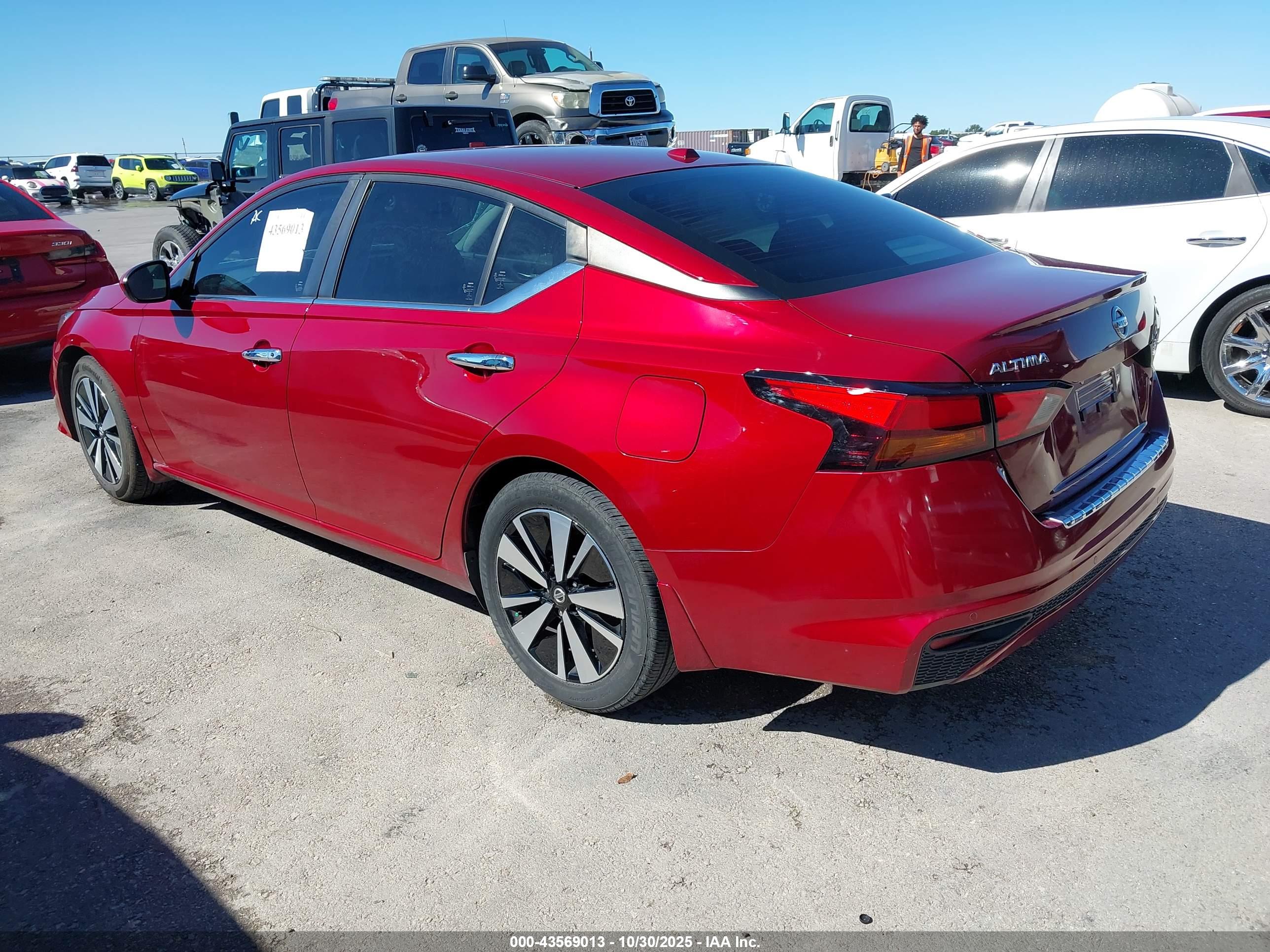 NISSAN ALTIMA image 3