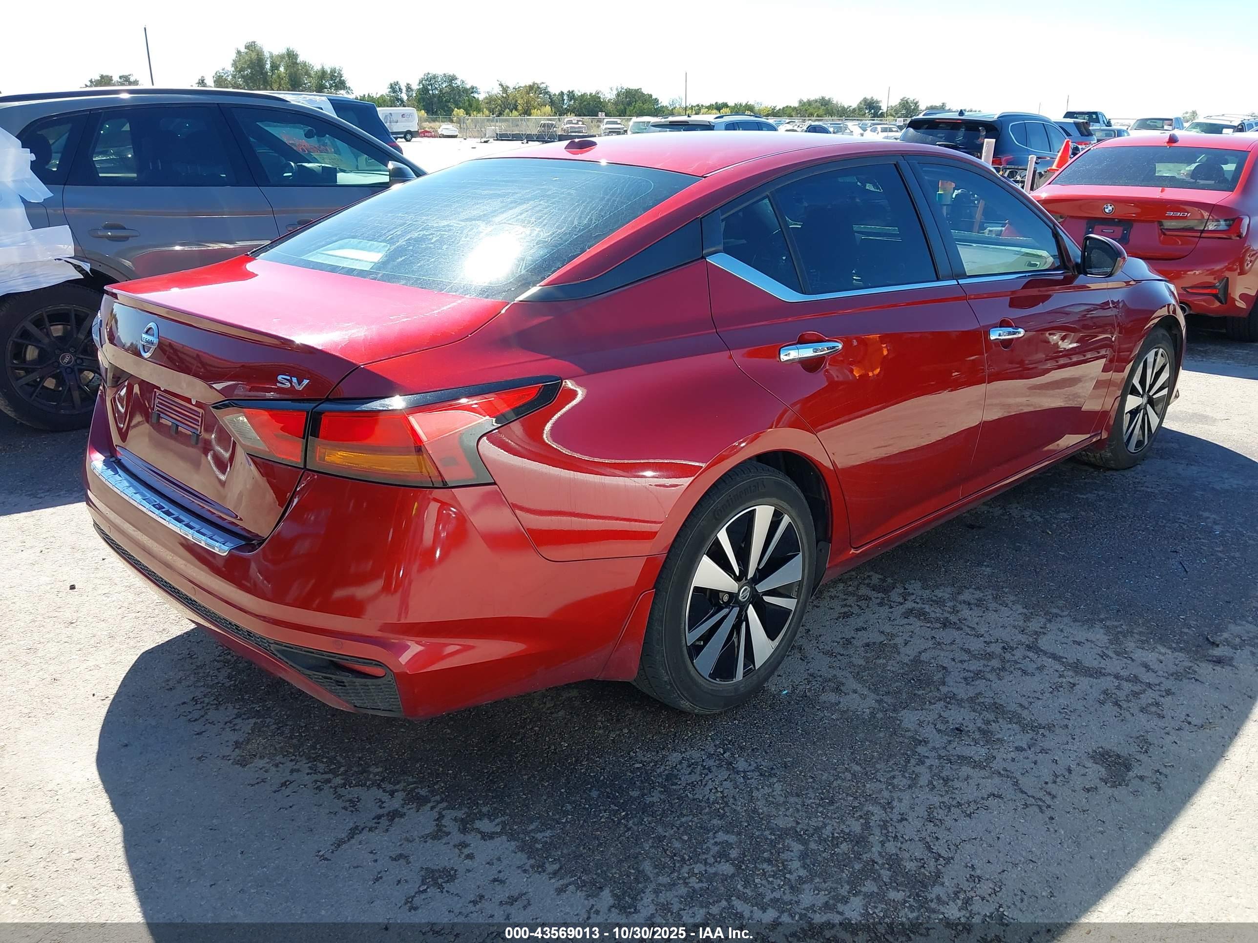 NISSAN ALTIMA image 4