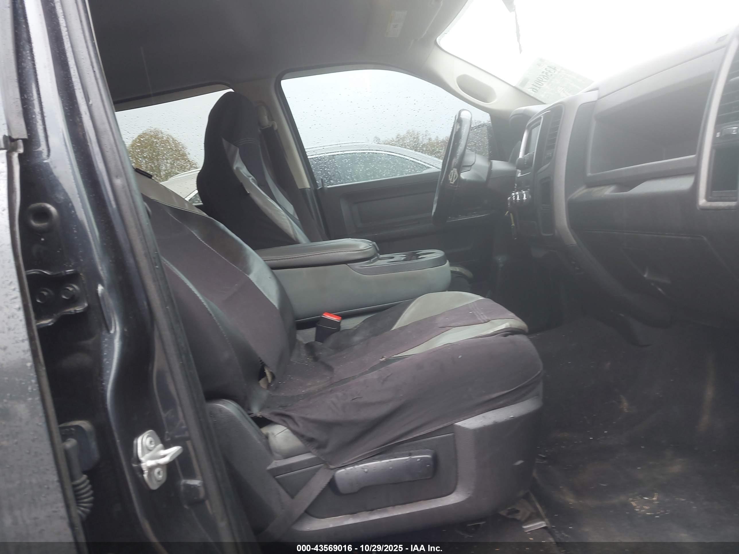 RAM 1500 image 5