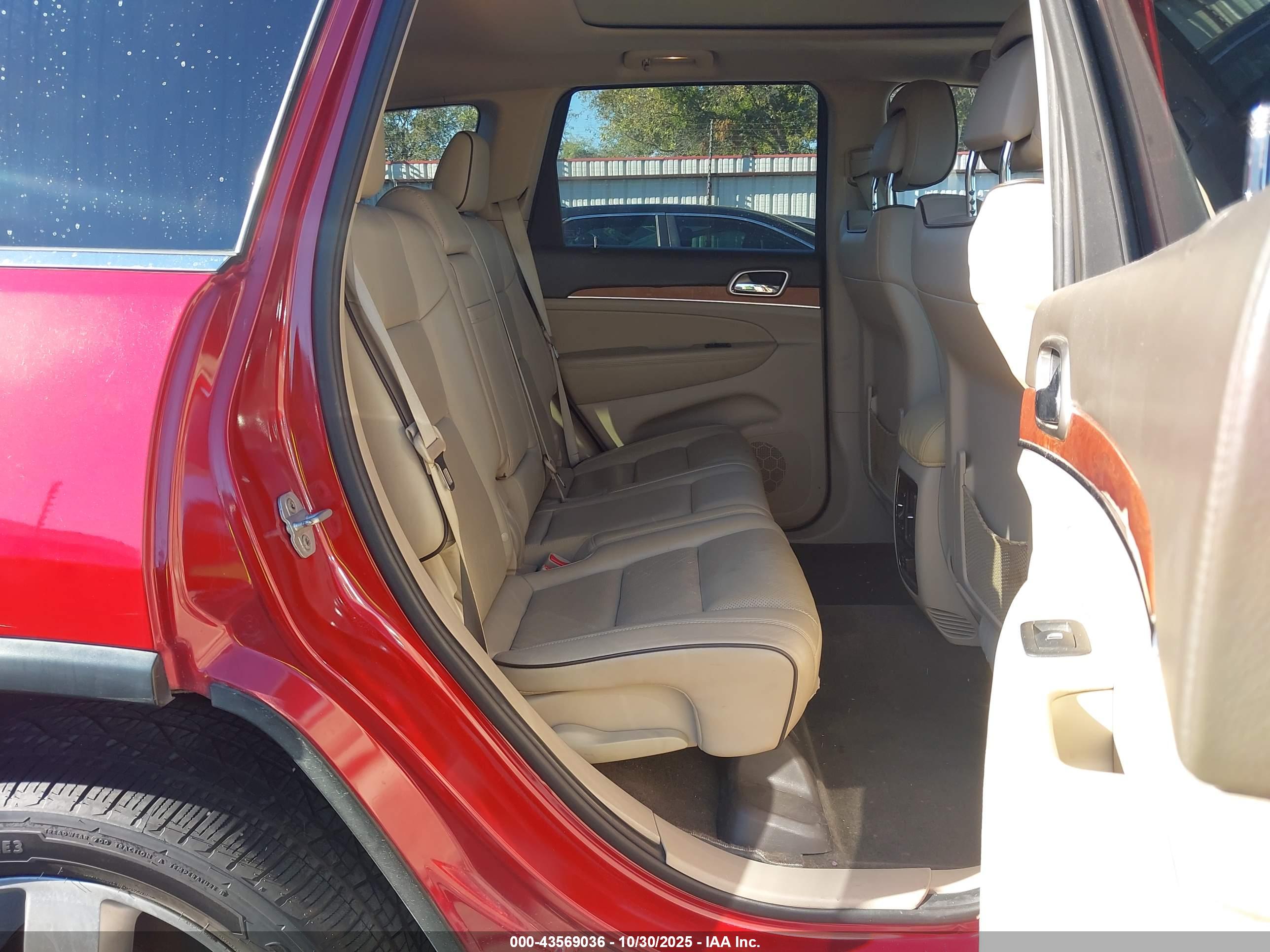 JEEP GRAND image 8
