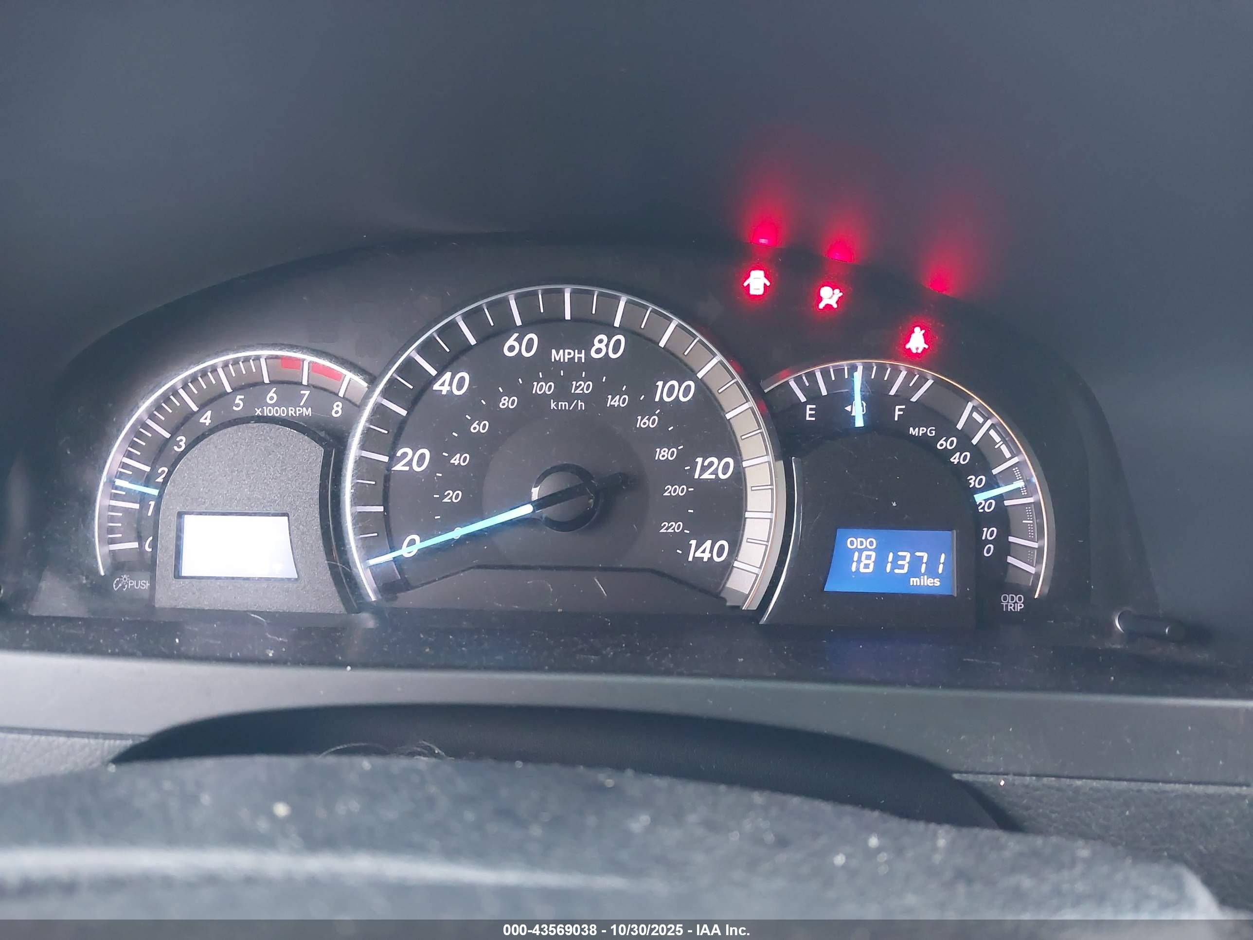 TOYOTA CAMRY image 7