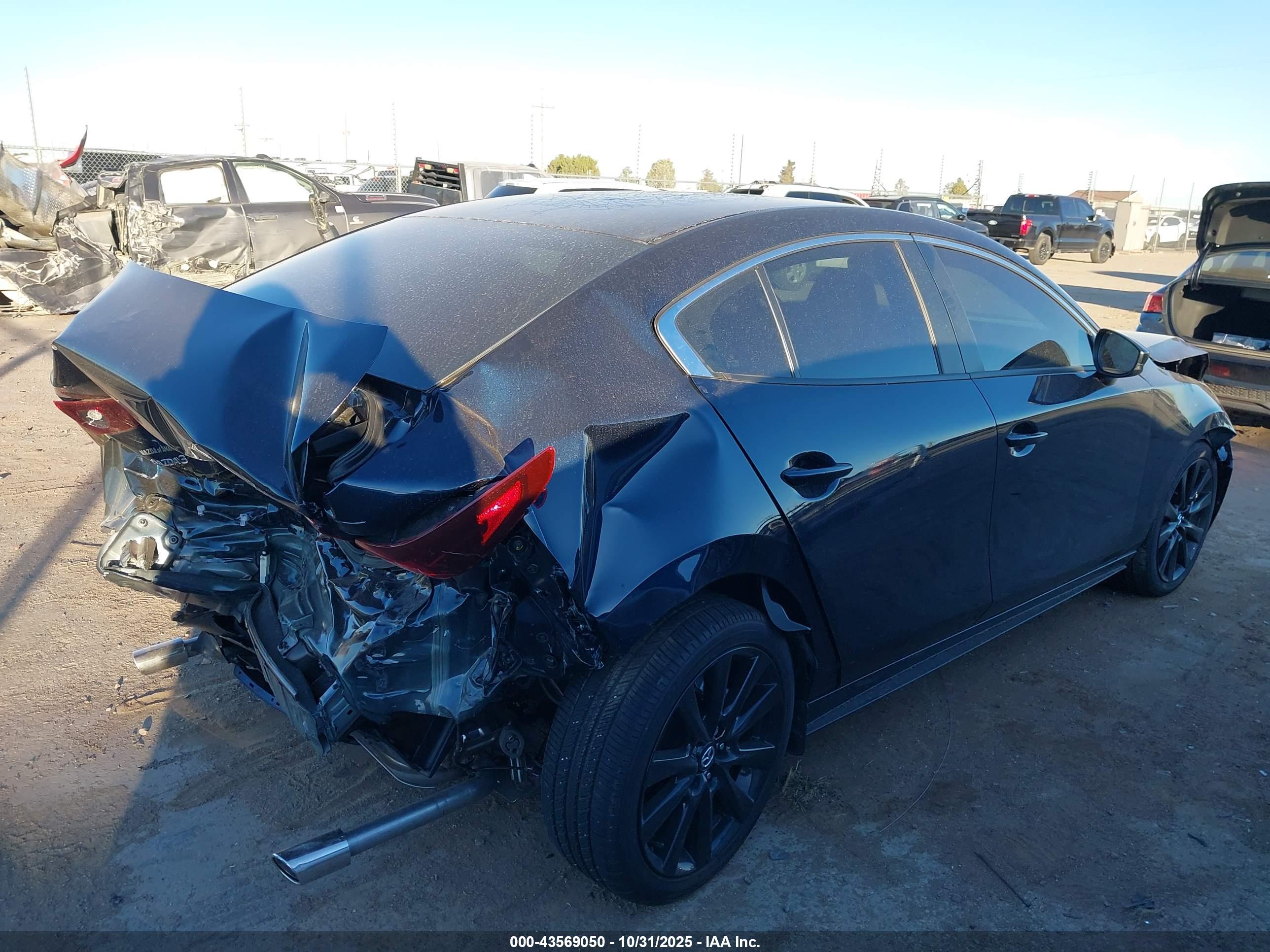 MAZDA MAZDA3 image 4