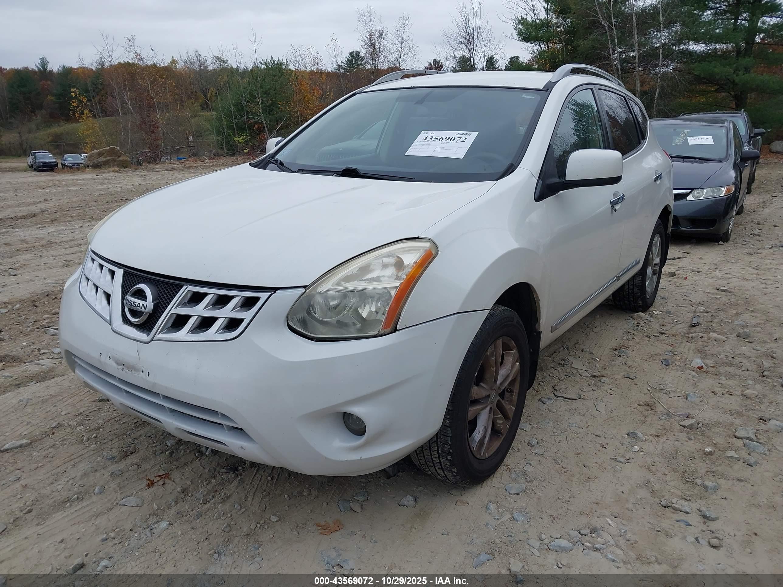 NISSAN ROGUE image 2