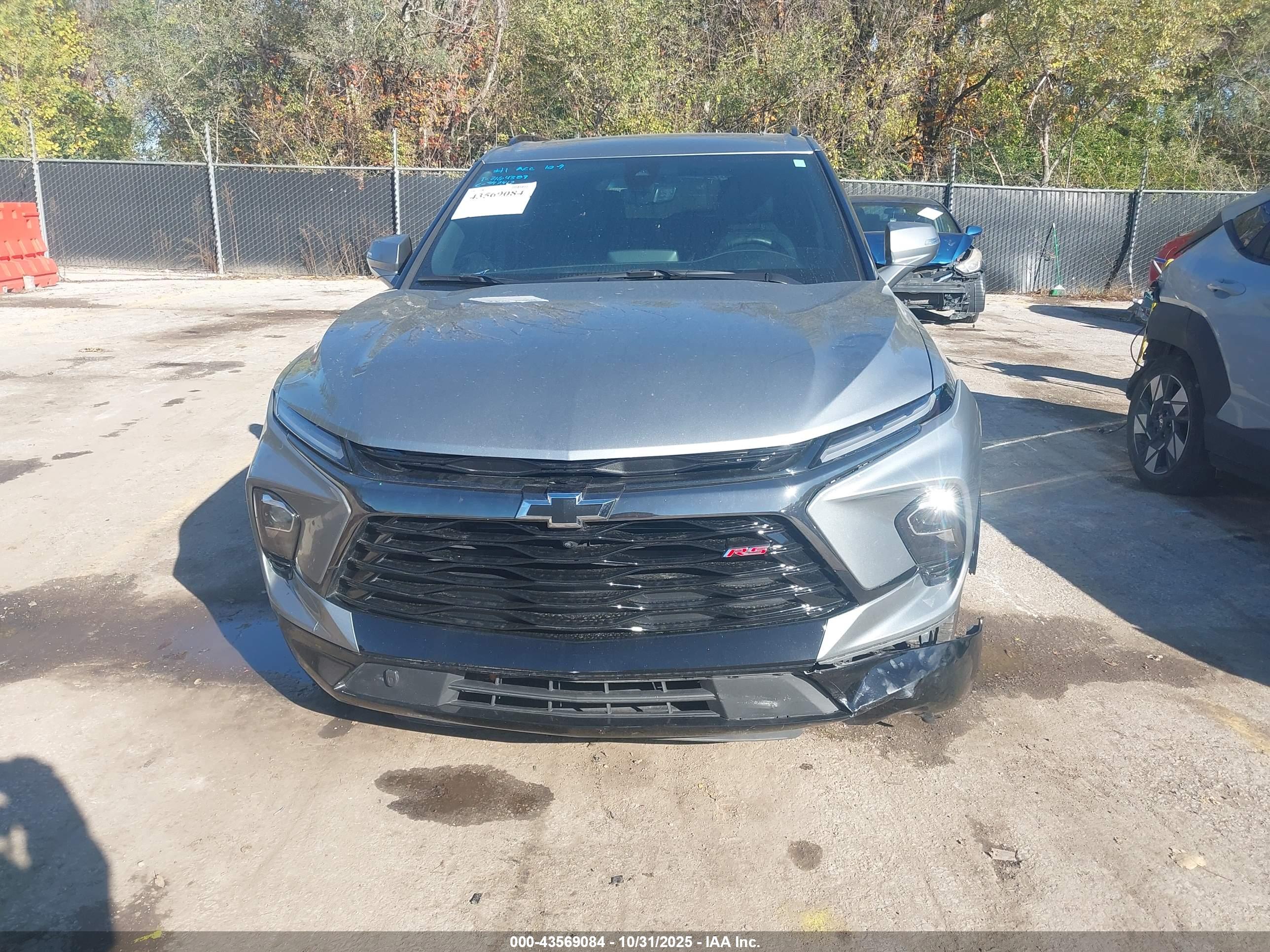 CHEVROLET BLAZER image 6