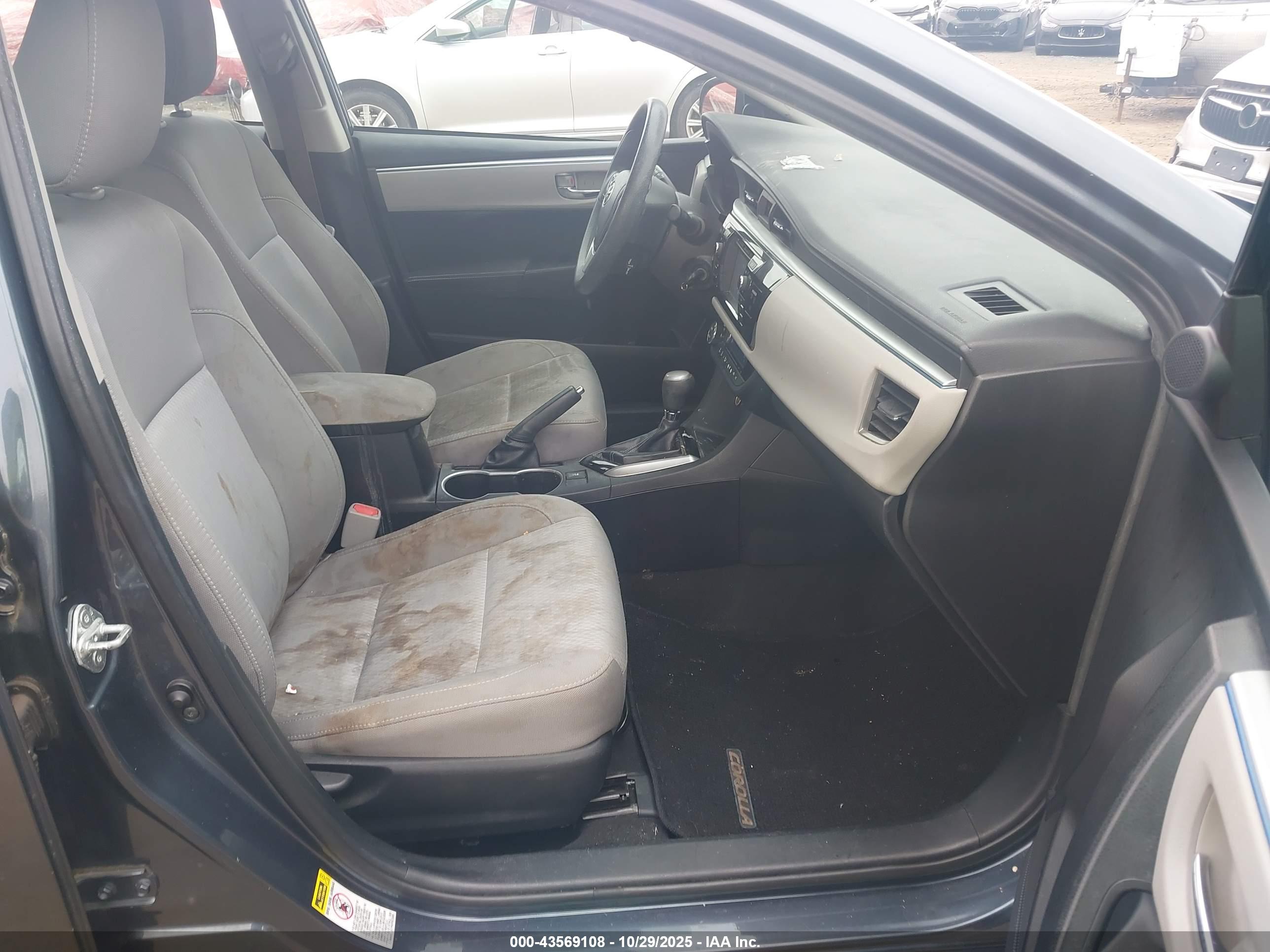 TOYOTA COROLLA image 5