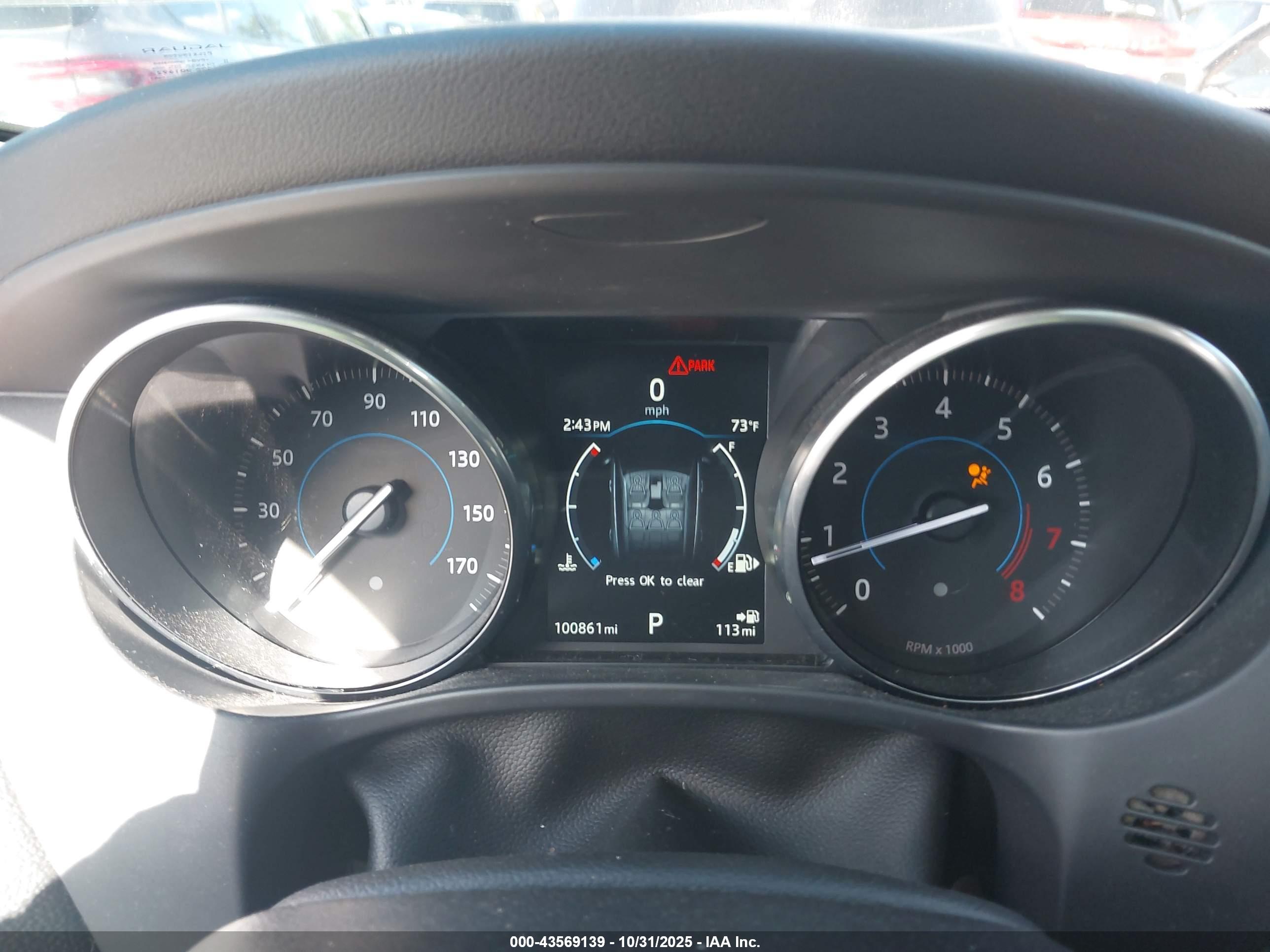 JAGUAR F-PACE image 7