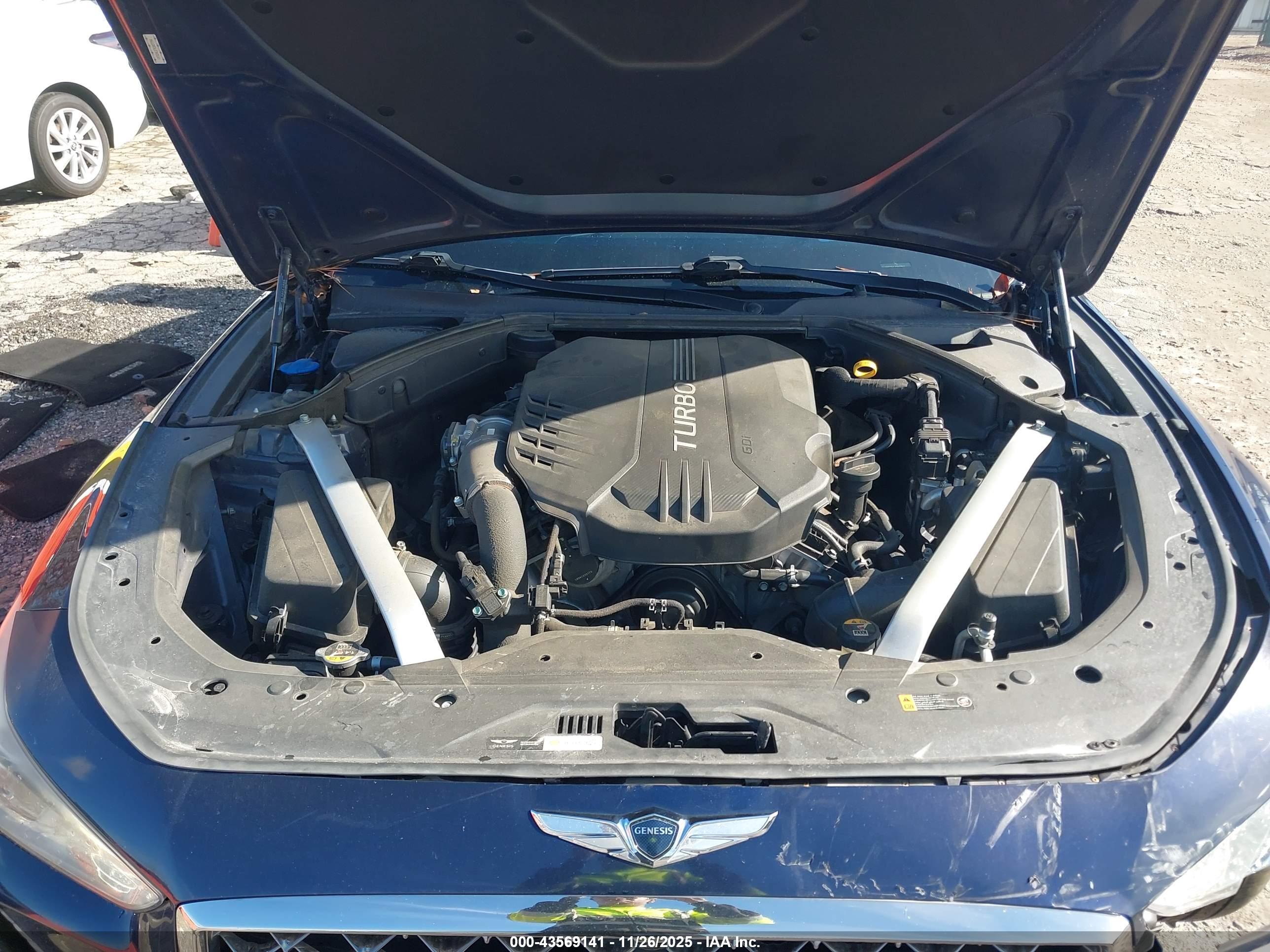GENESIS G70 image 10