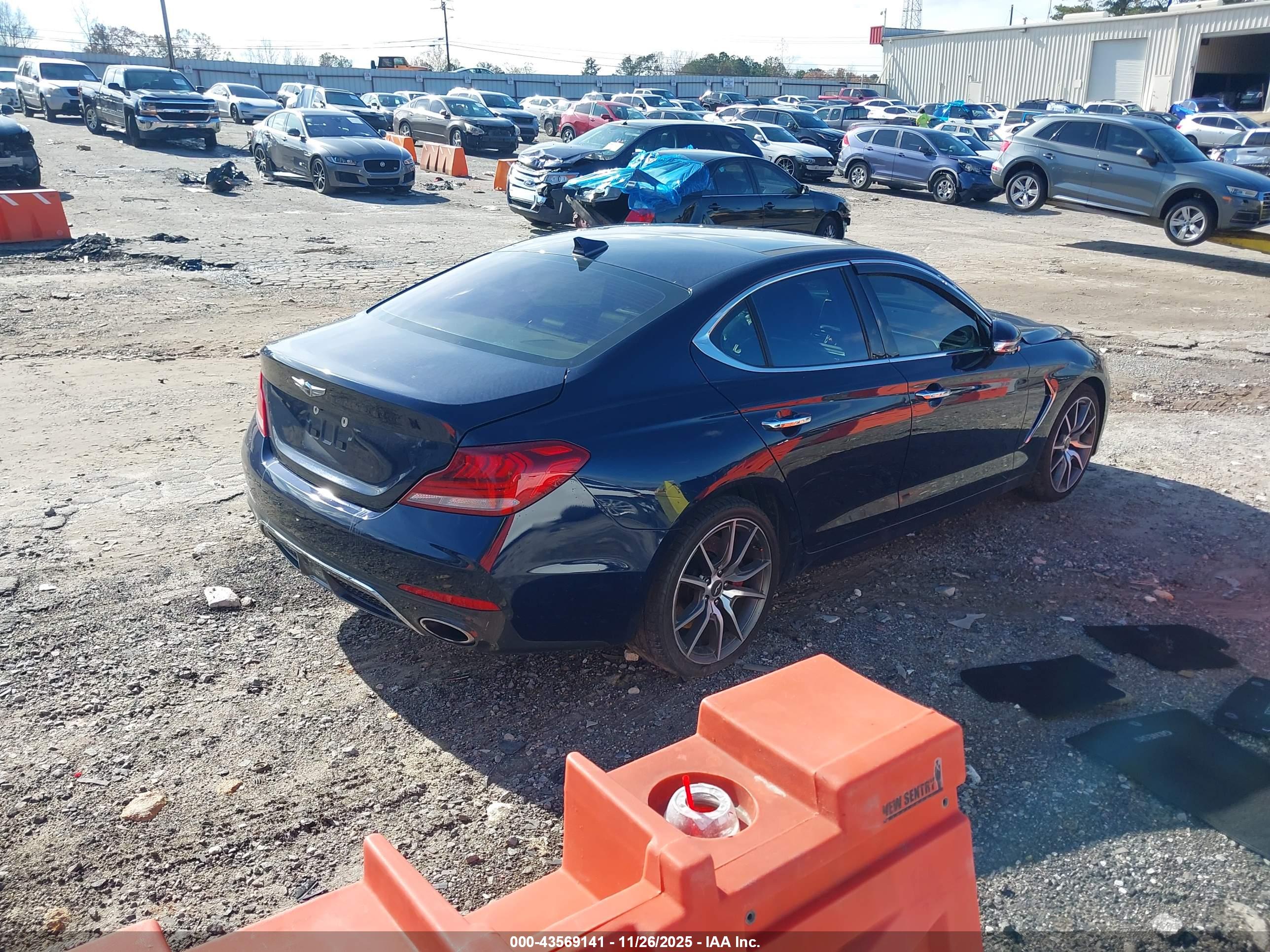 GENESIS G70 image 4