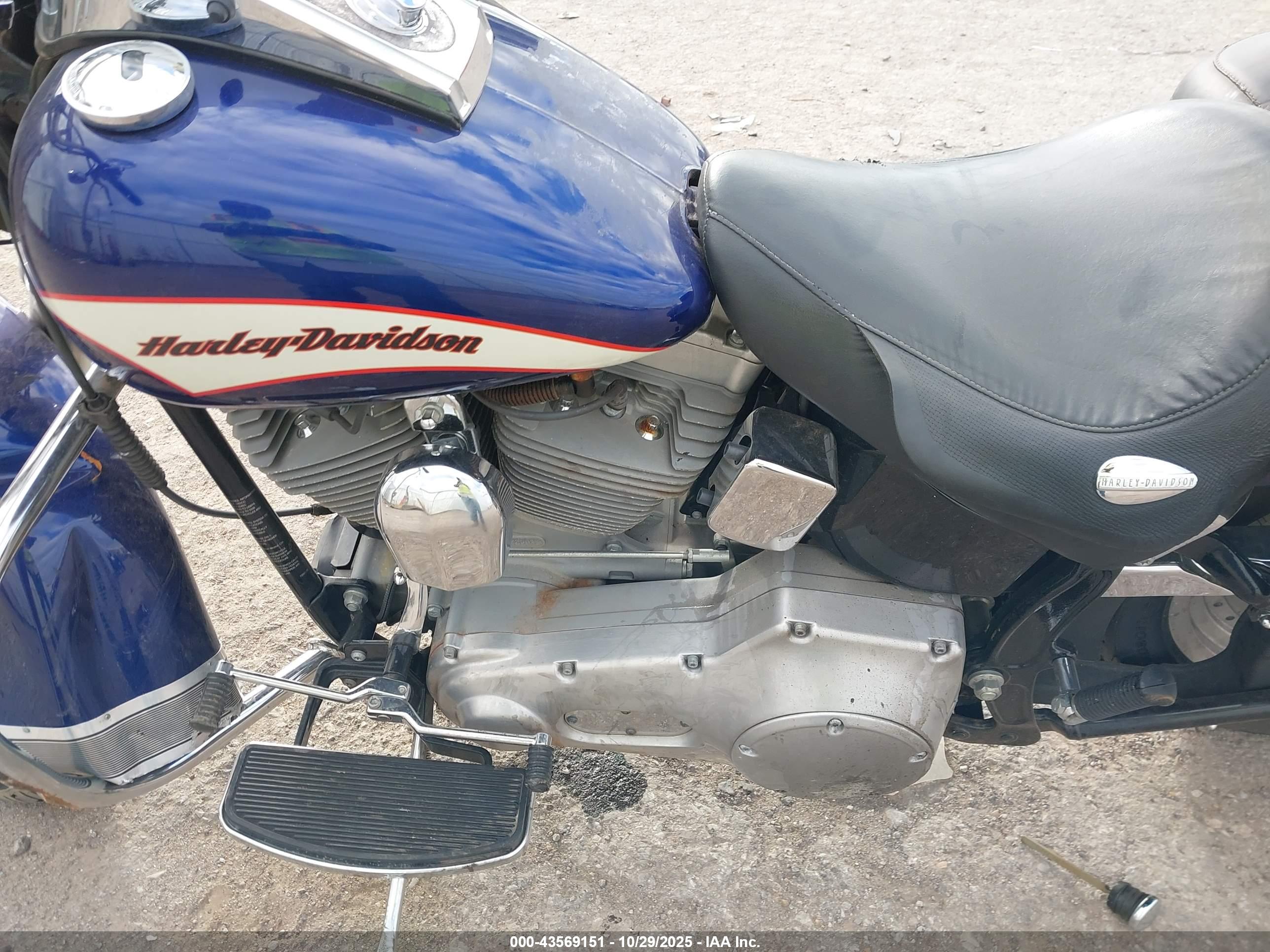 HARLEY-DAVIDSON FLSTI image 9