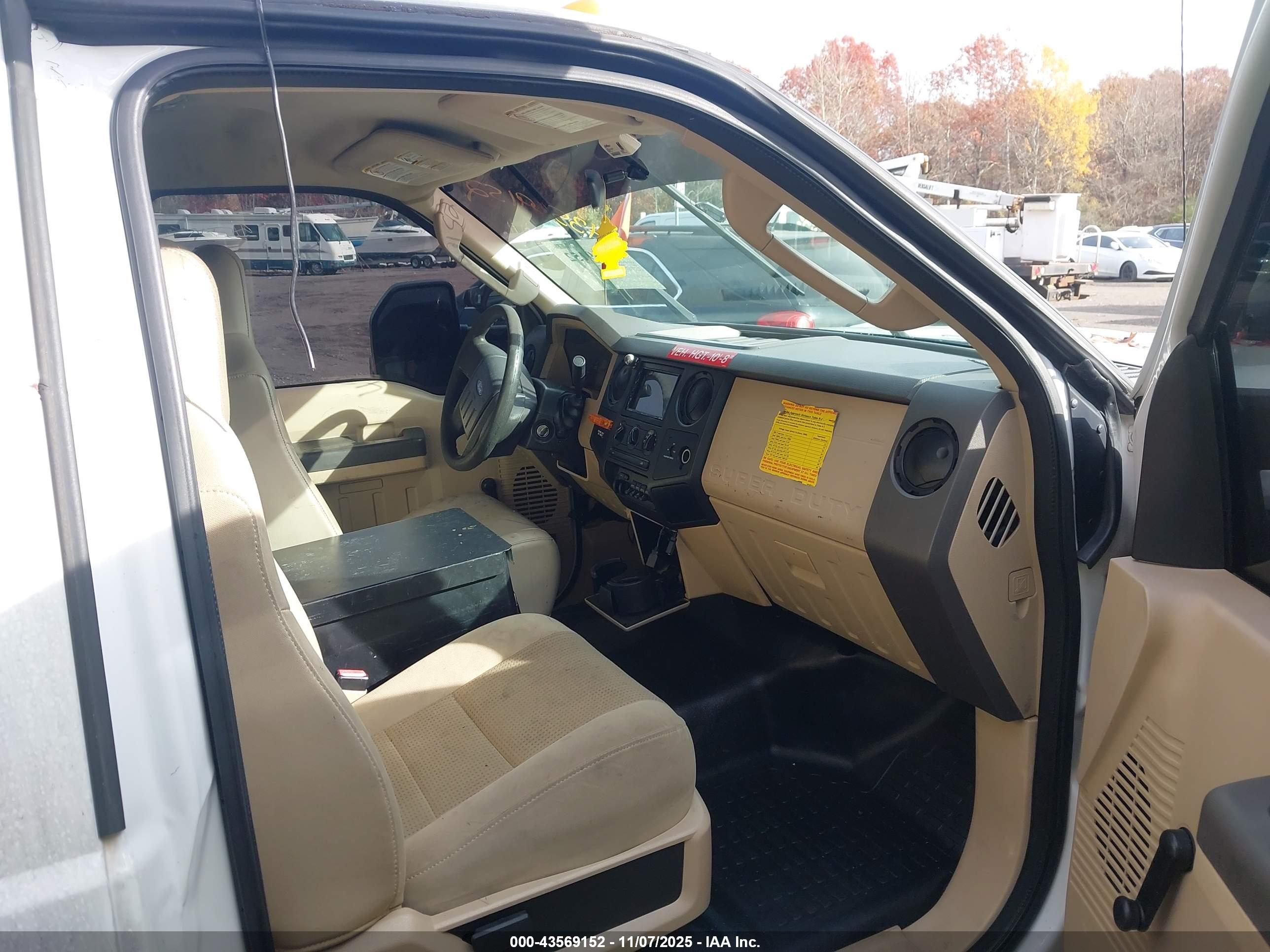 FORD F-350 image 5