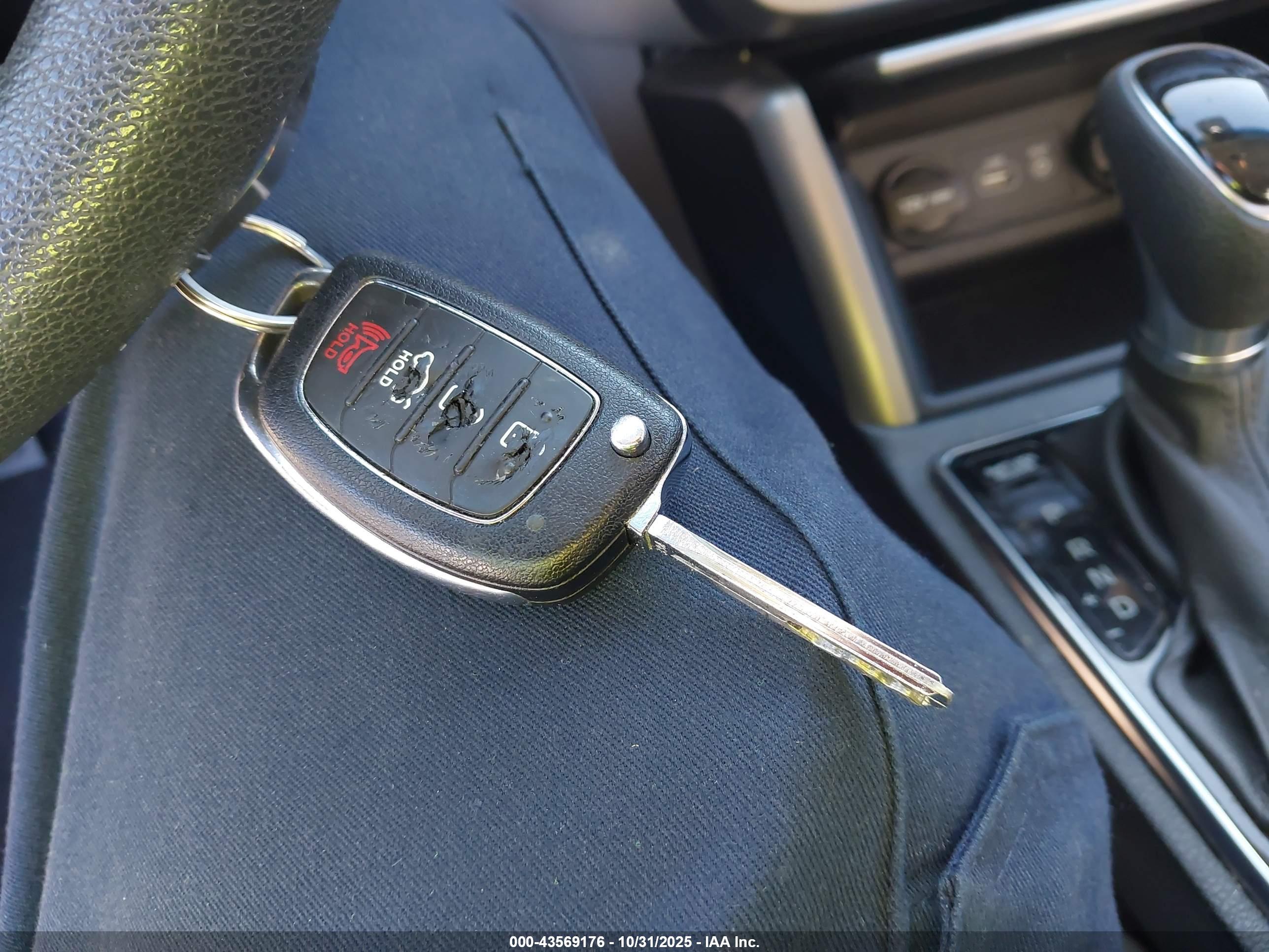 HYUNDAI SONATA image 11