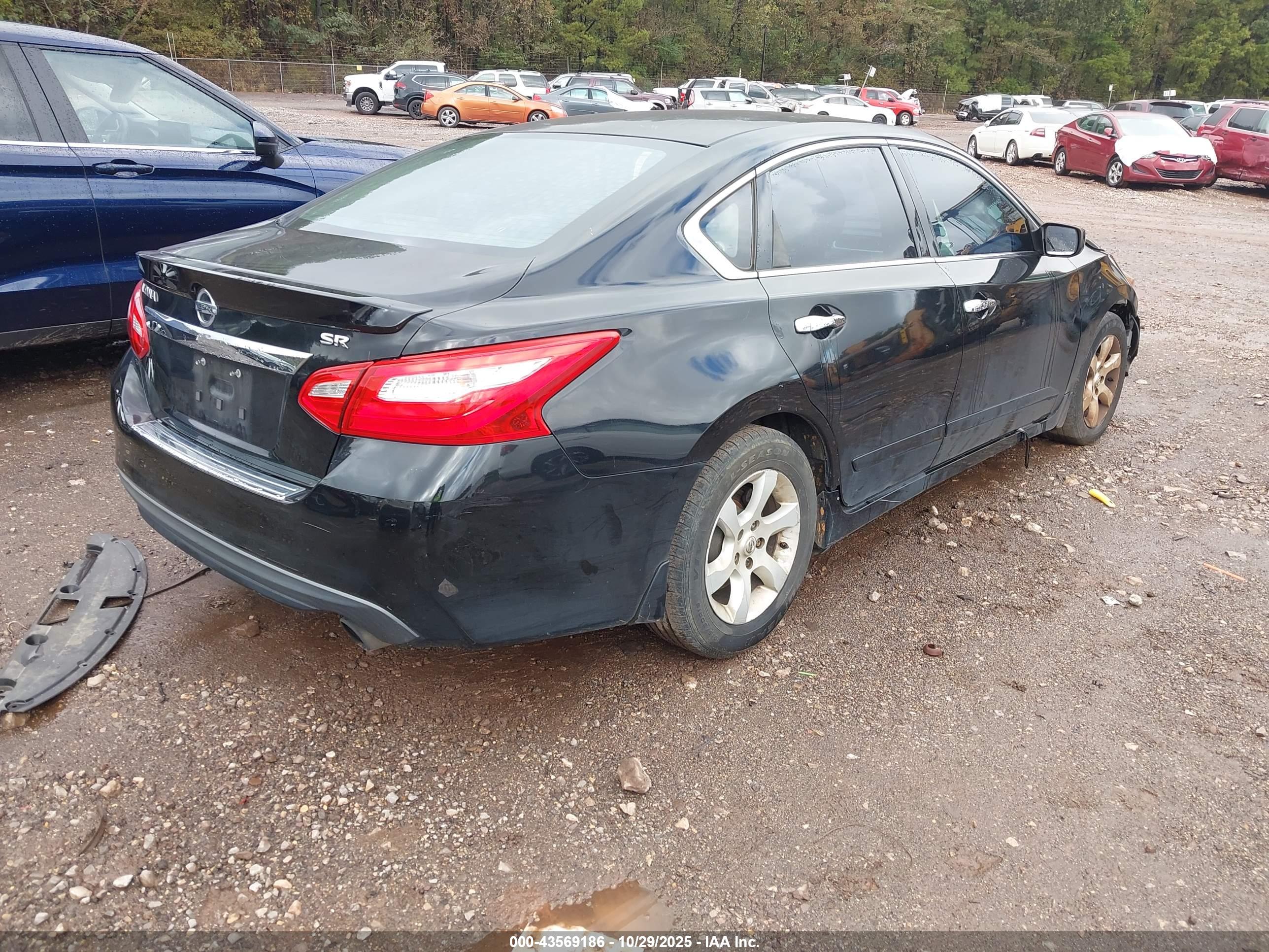 NISSAN ALTIMA image 4
