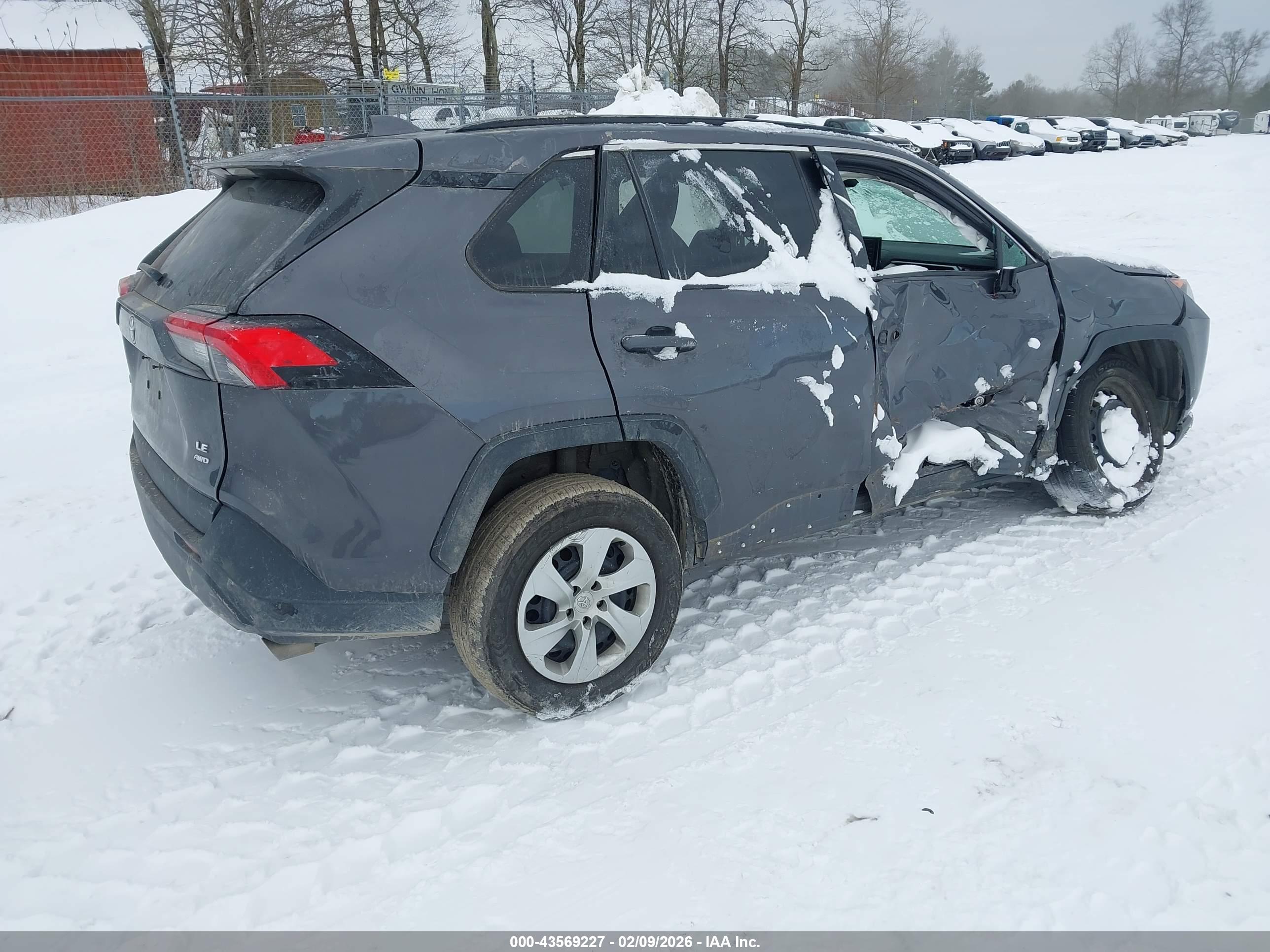 TOYOTA RAV4 image 4