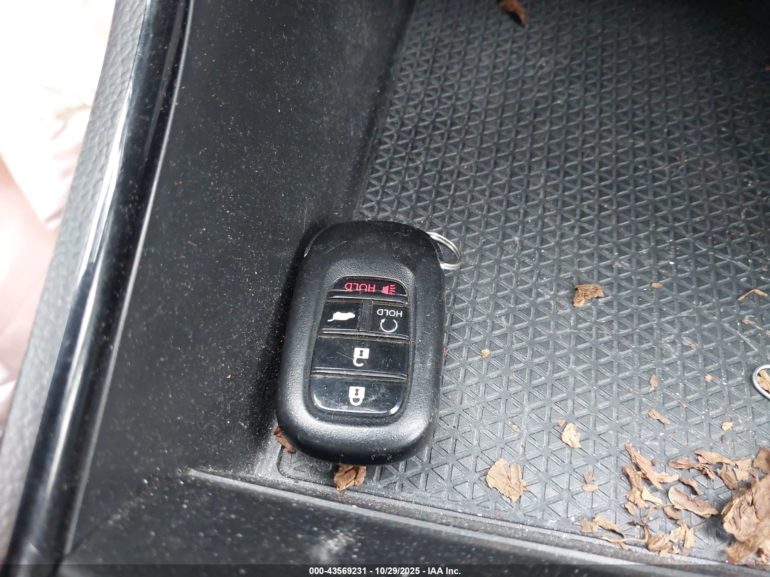 HONDA CR-V image 11
