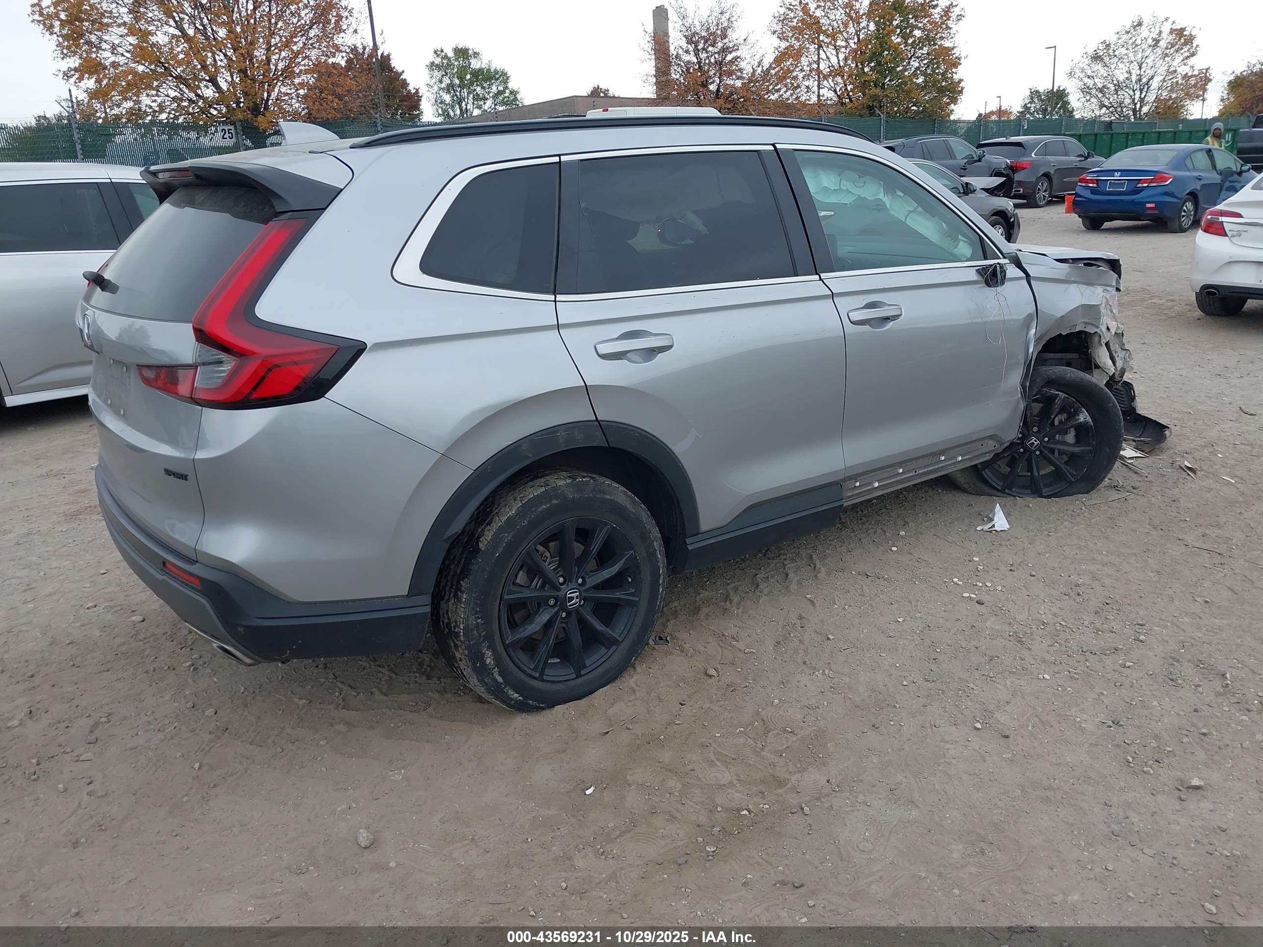 HONDA CR-V image 4