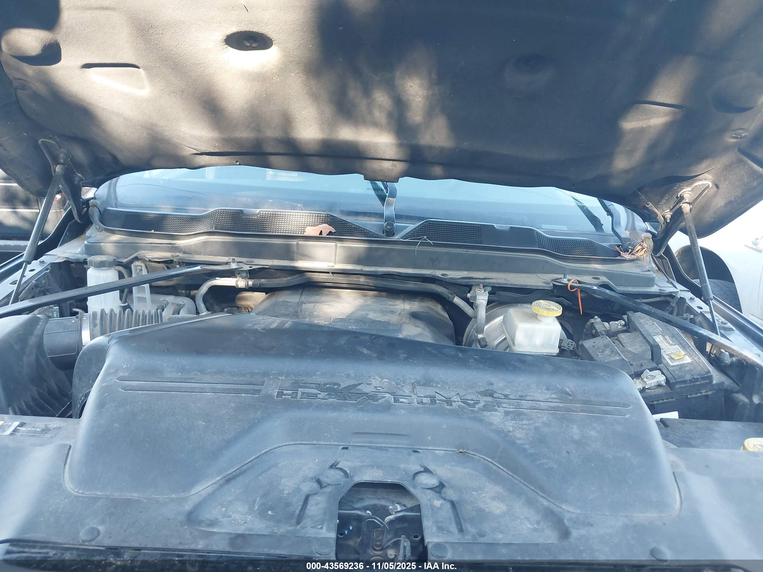 RAM 2500 image 10