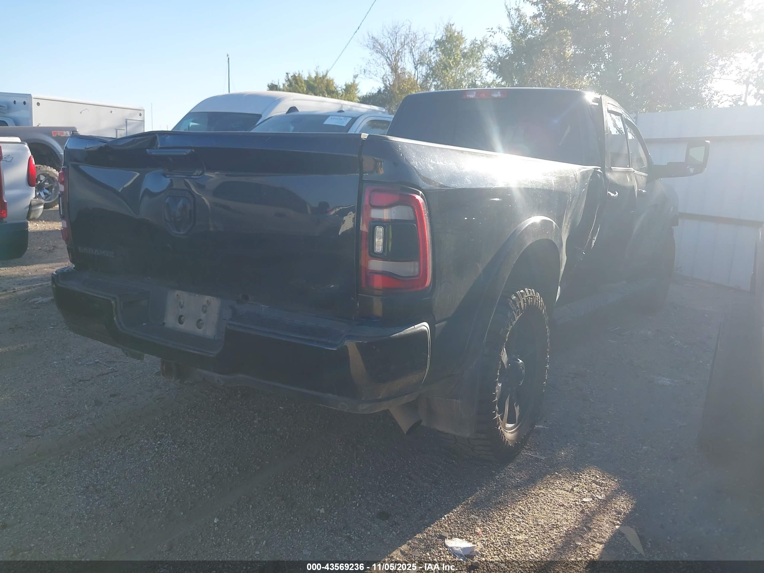 RAM 2500 image 4