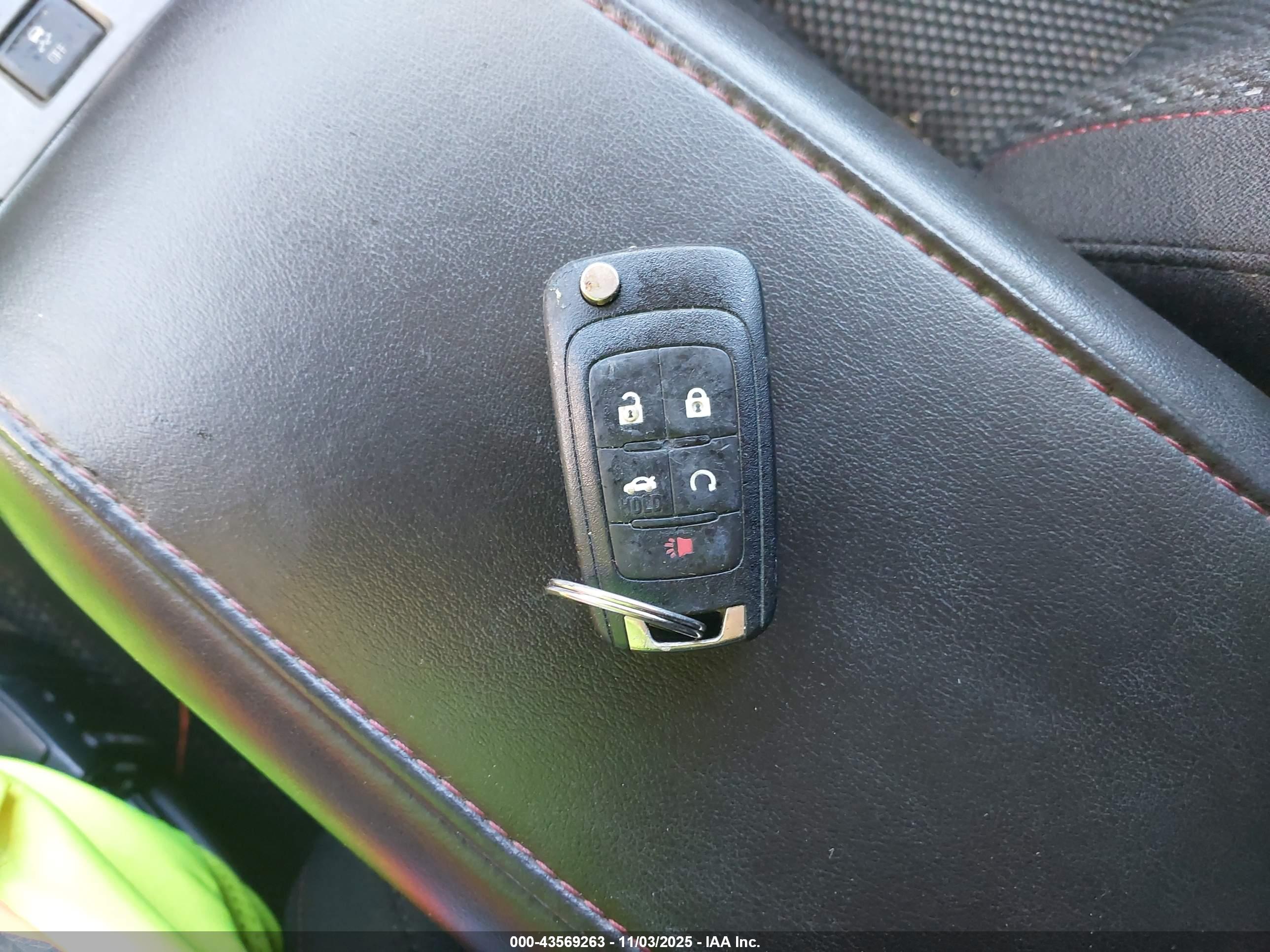 CHEVROLET EQUINOX image 11