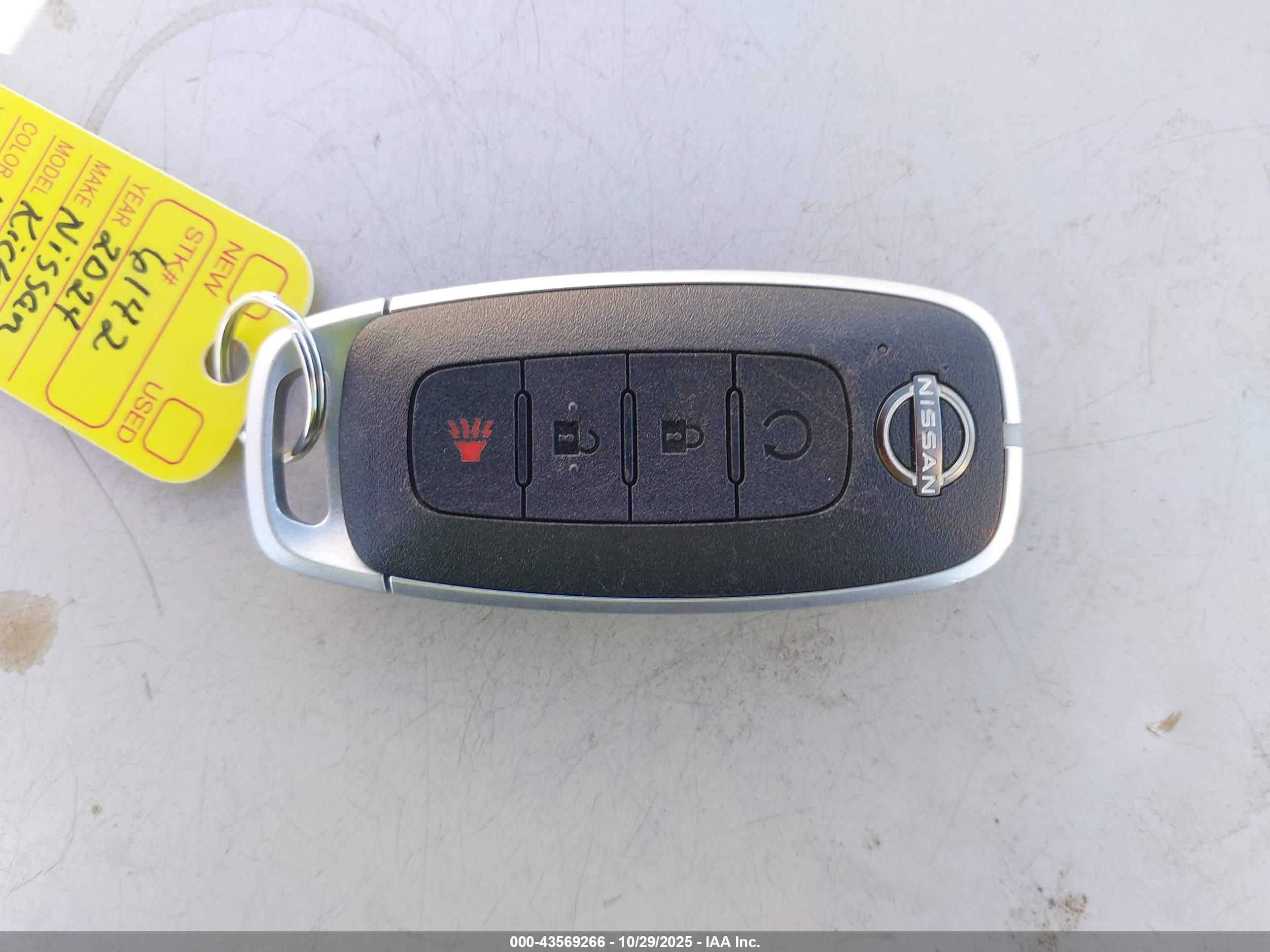NISSAN KICKS image 11
