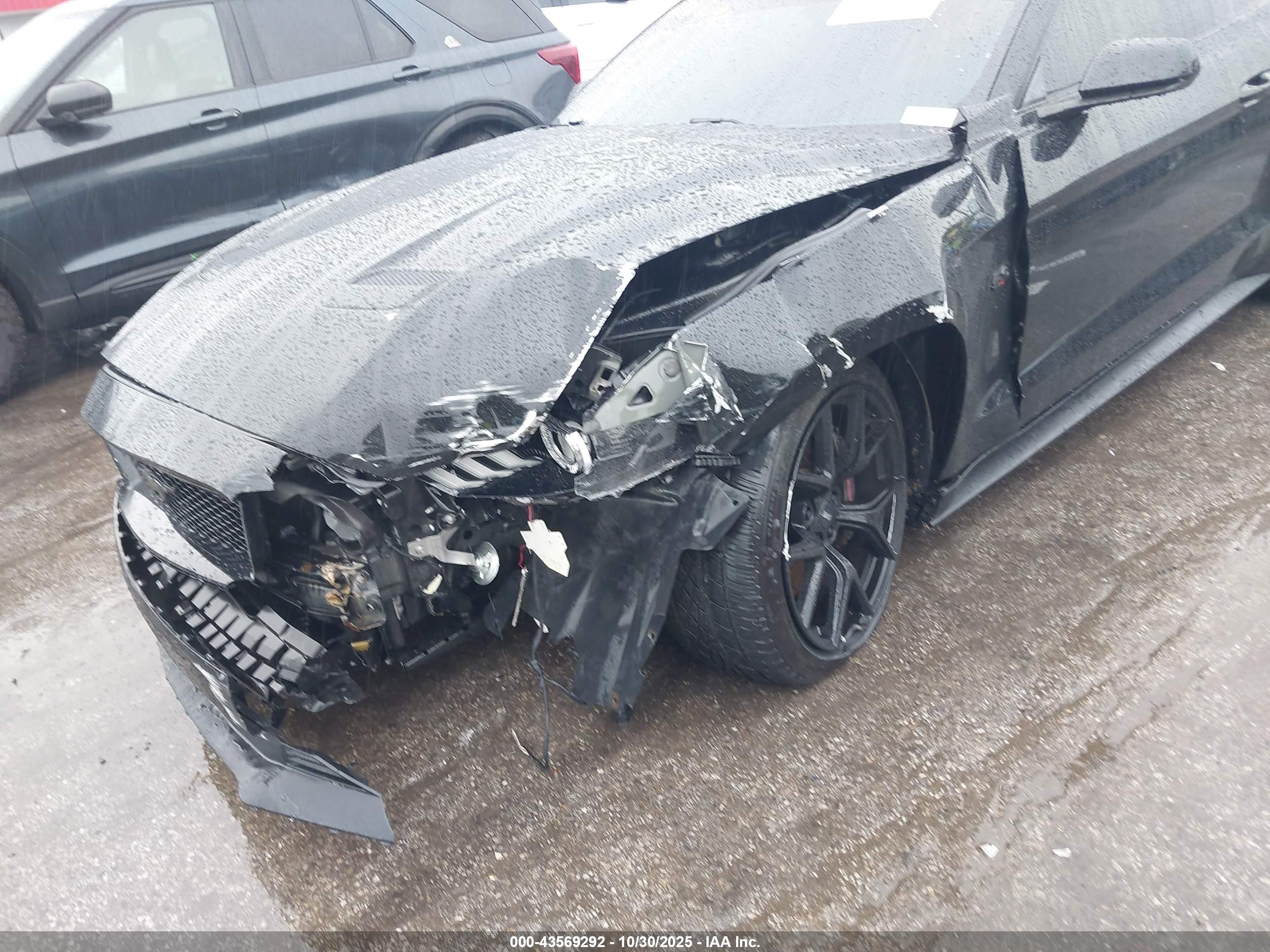 FORD MUSTANG image 6