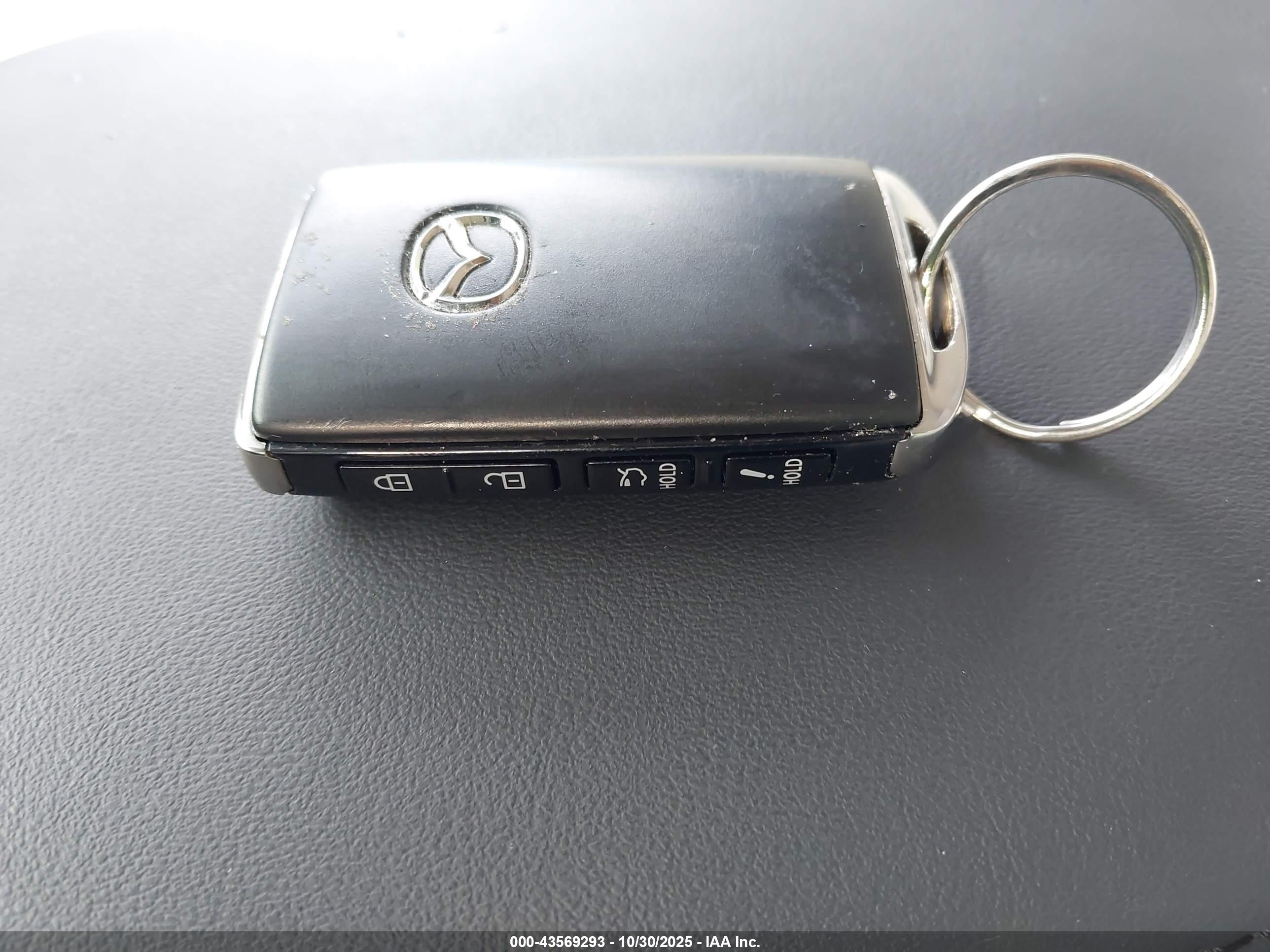 MAZDA MAZDA3 image 11