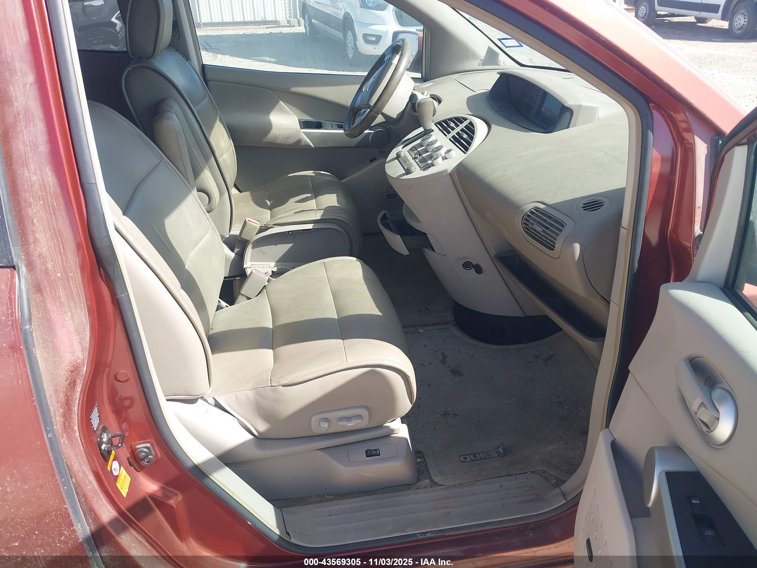 NISSAN QUEST image 5
