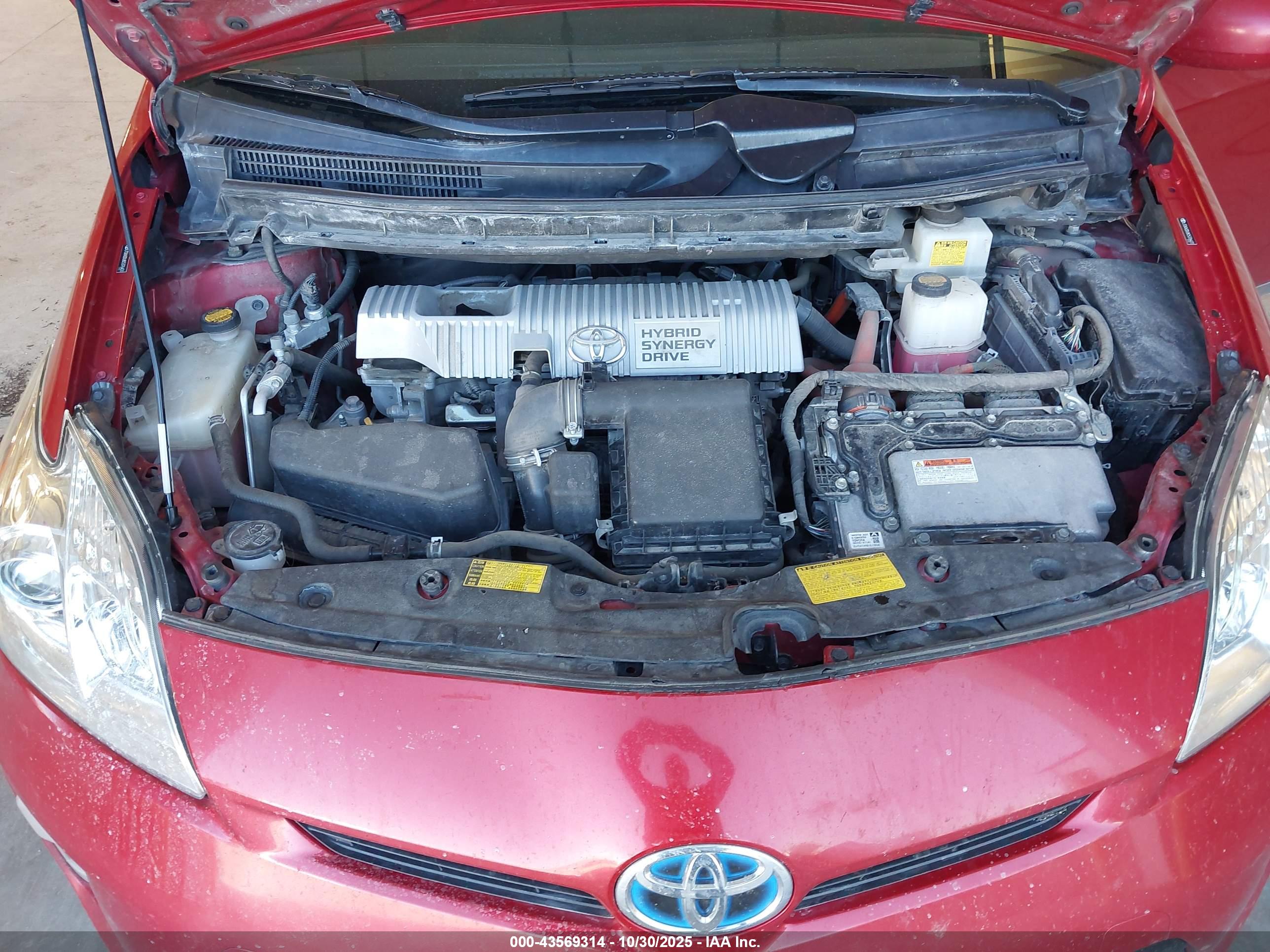 TOYOTA PRIUS image 10