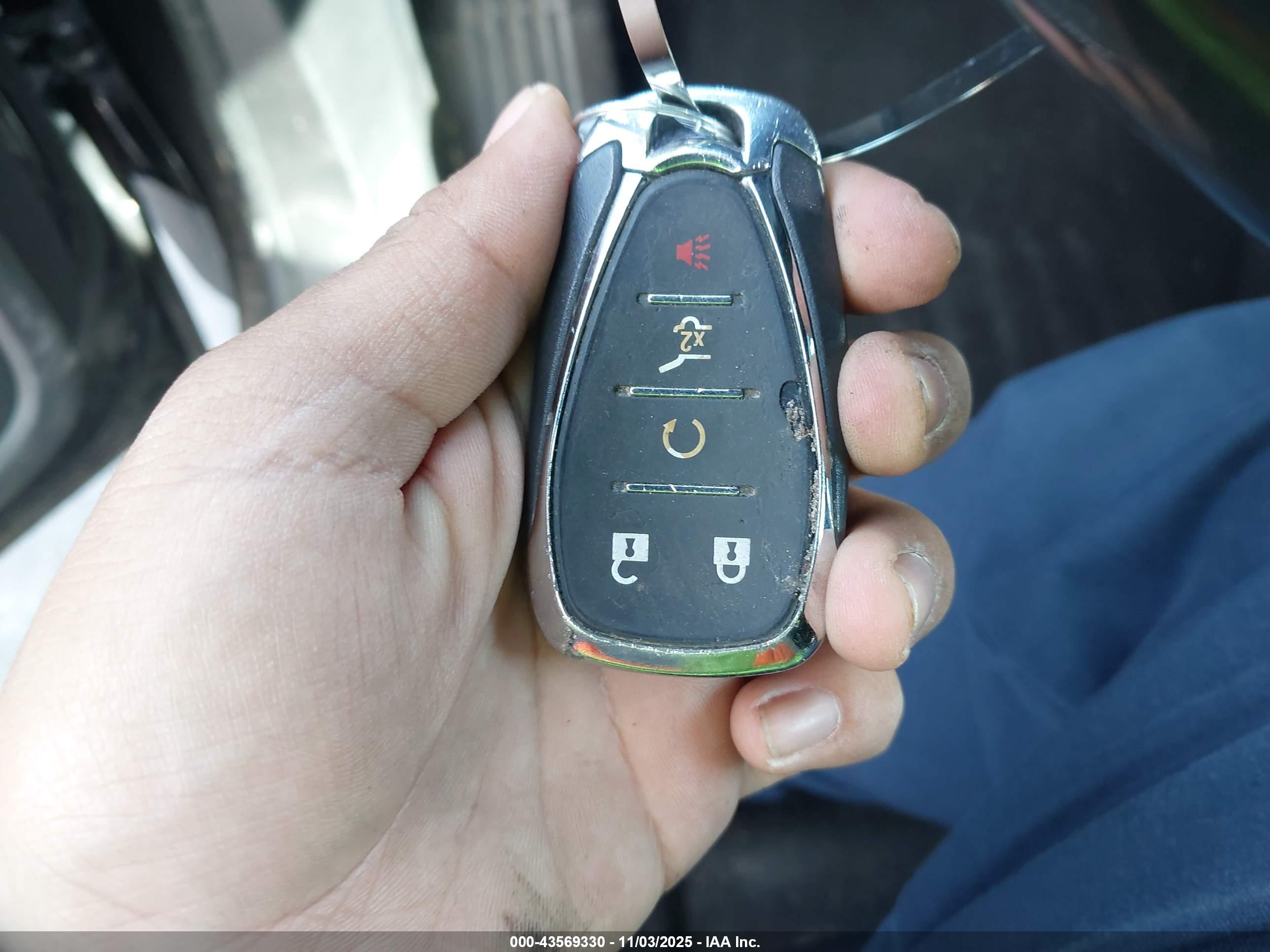 CHEVROLET EQUINOX image 11