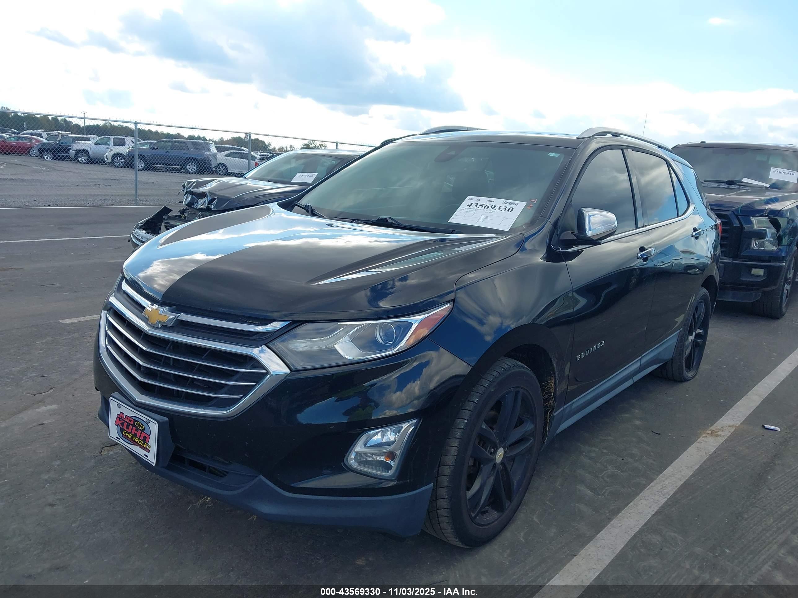 CHEVROLET EQUINOX image 2