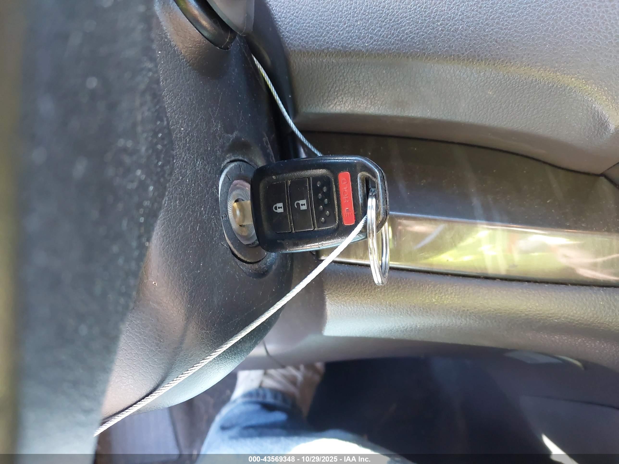 HONDA CR-V image 11