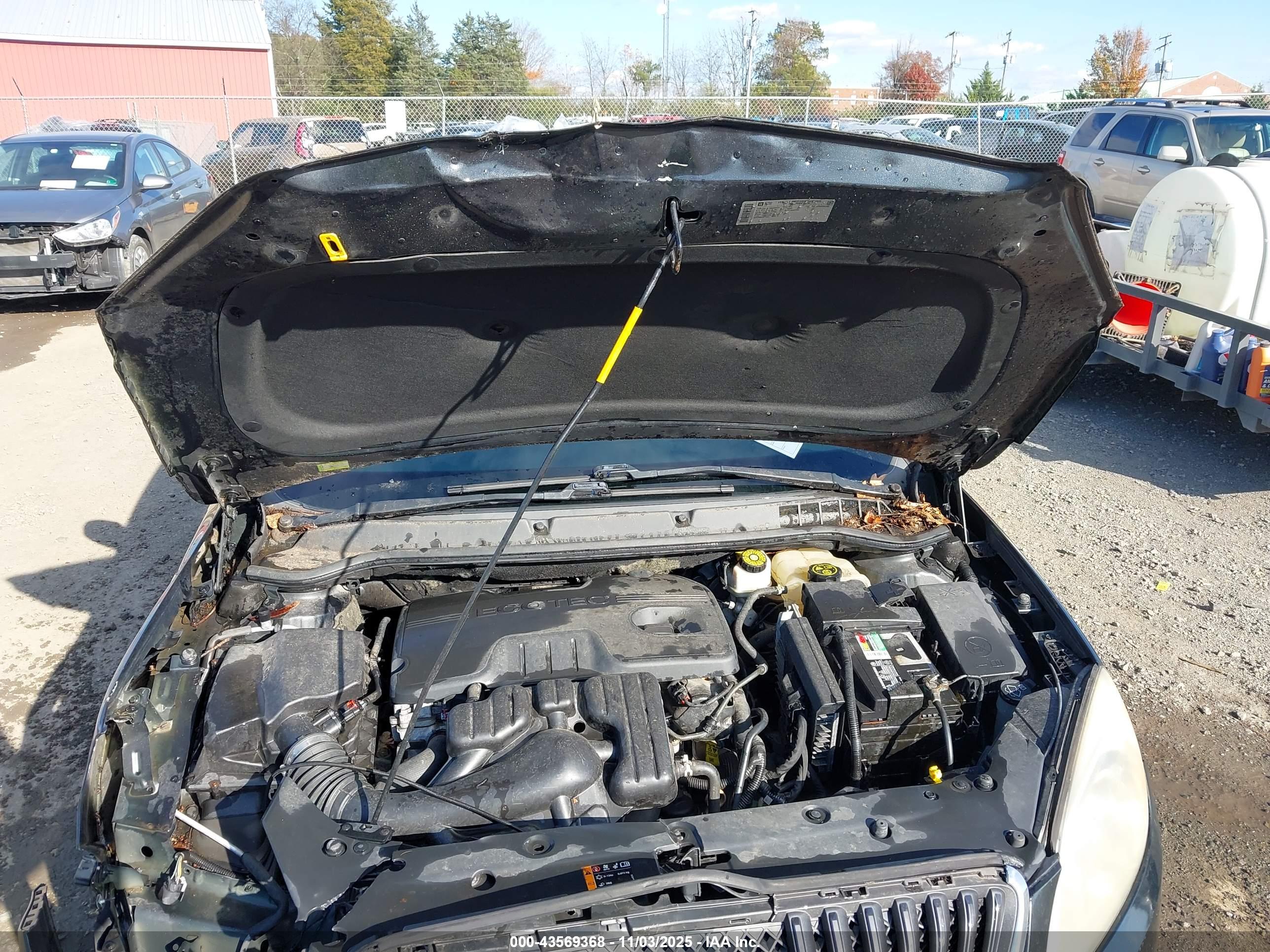 BUICK VERANO image 10