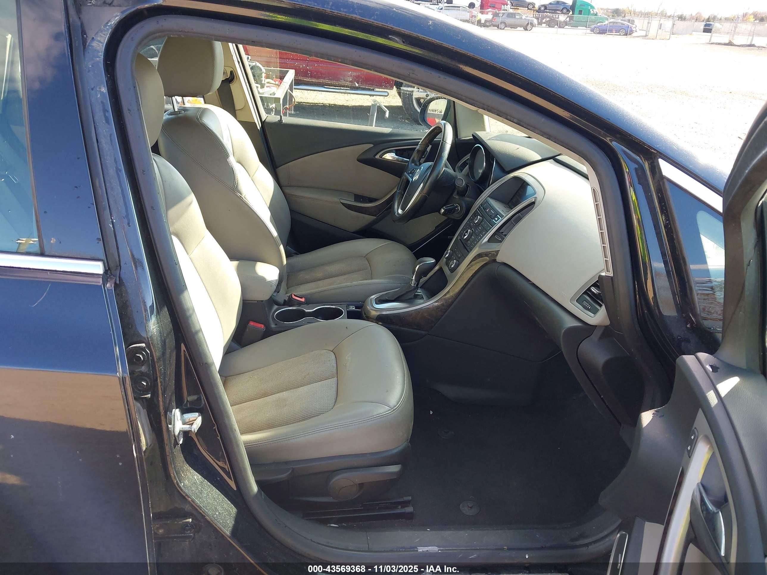 BUICK VERANO image 5