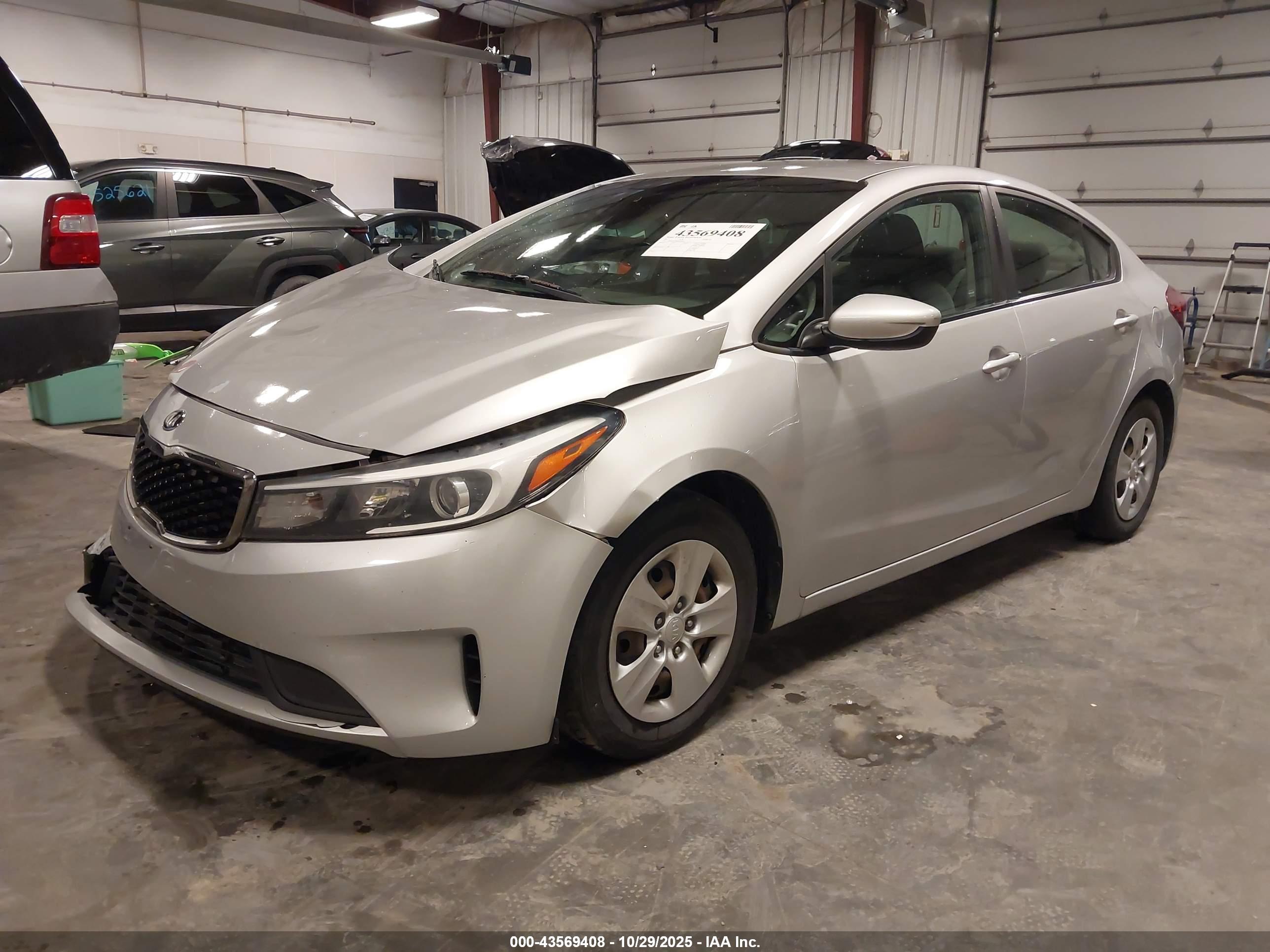 KIA FORTE image 2