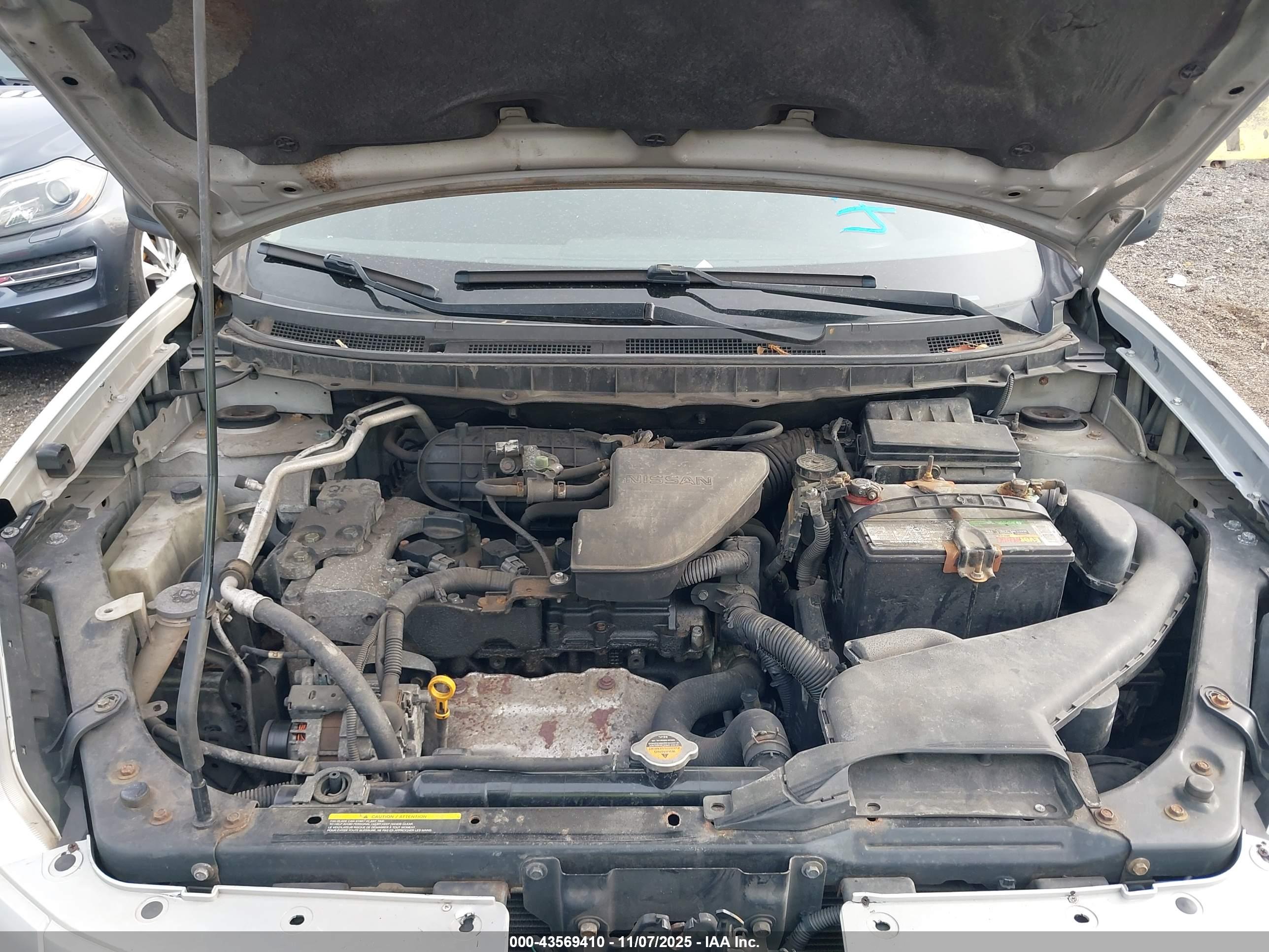 NISSAN ROGUE image 10